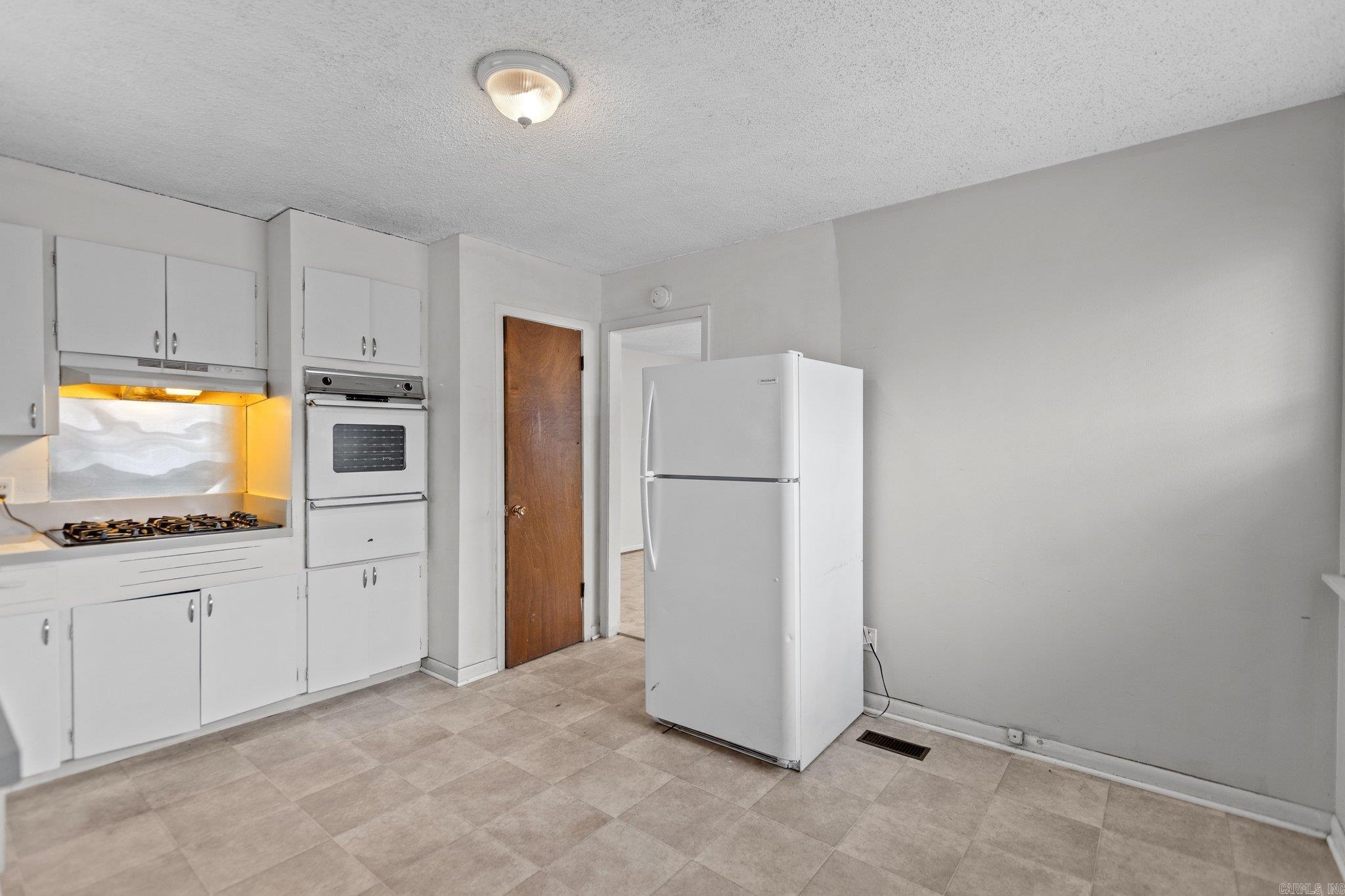 7305  Kentucky  Little Rock, AR