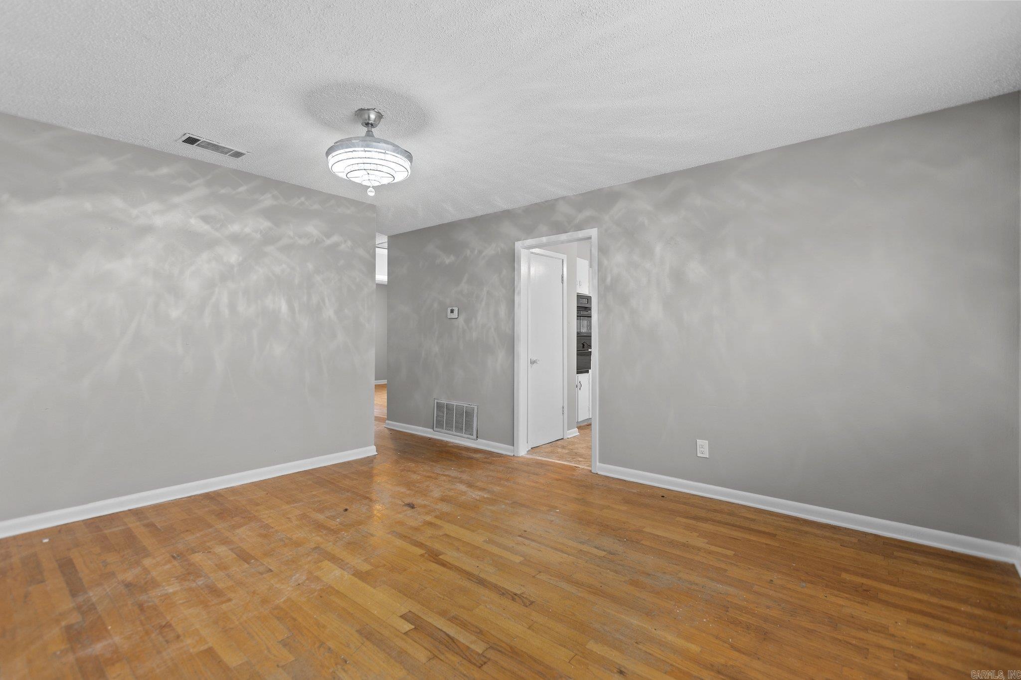 7305  Kentucky  Little Rock, AR