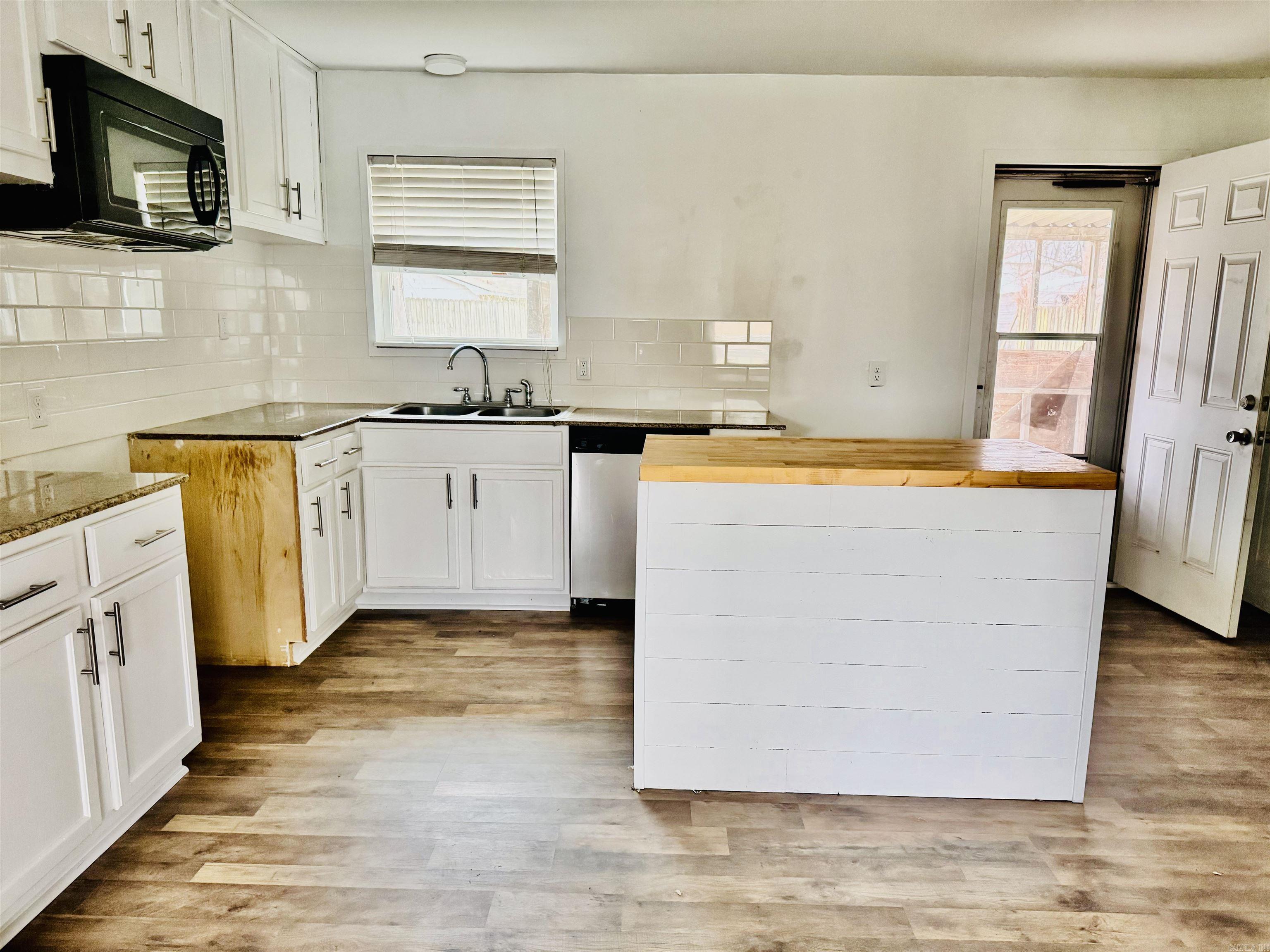 1503  Collins Dr.  Pine Bluff, AR