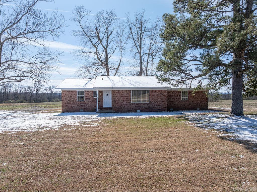1053 W Gum Log Road  Russellville, AR