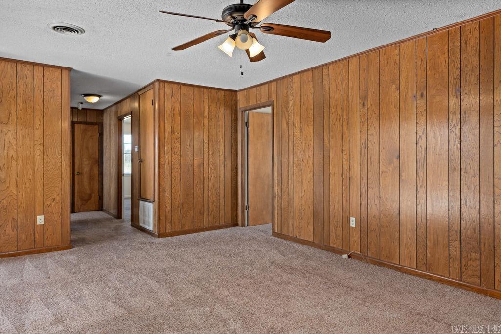 1053 W Gum Log Road  Russellville, AR
