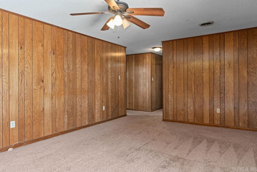 1053 W Gum Log Road  Russellville, AR