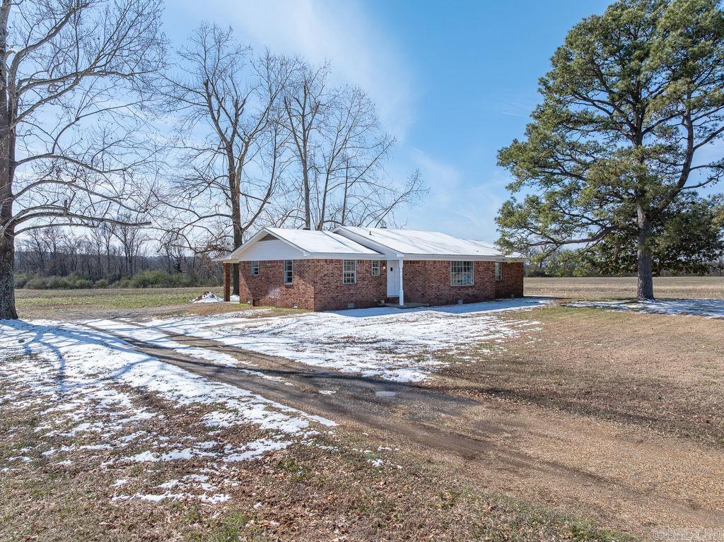 1053 W Gum Log Road  Russellville, AR