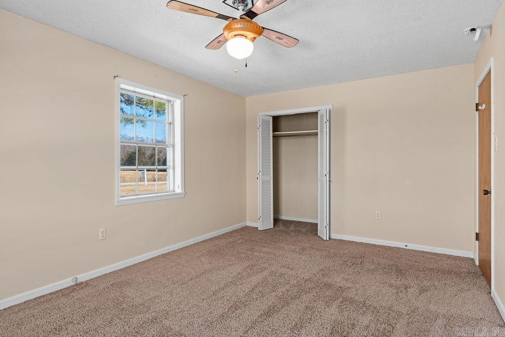 1053 W Gum Log Road  Russellville, AR