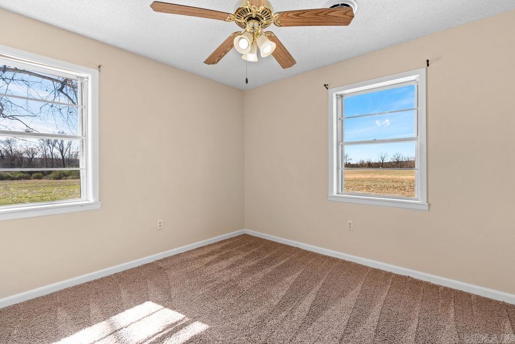 1053 W Gum Log Road  Russellville, AR