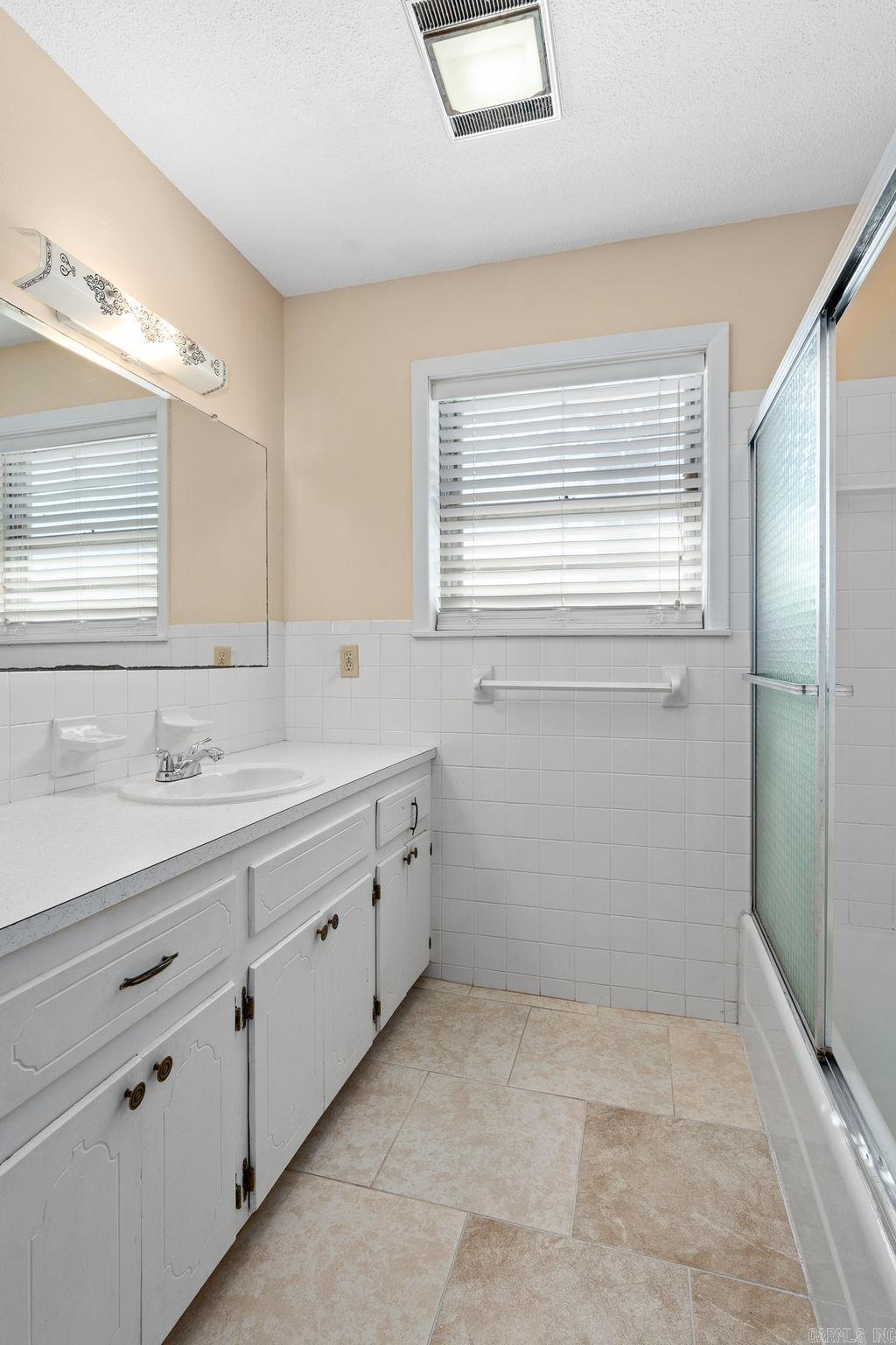 1053 W Gum Log Road  Russellville, AR