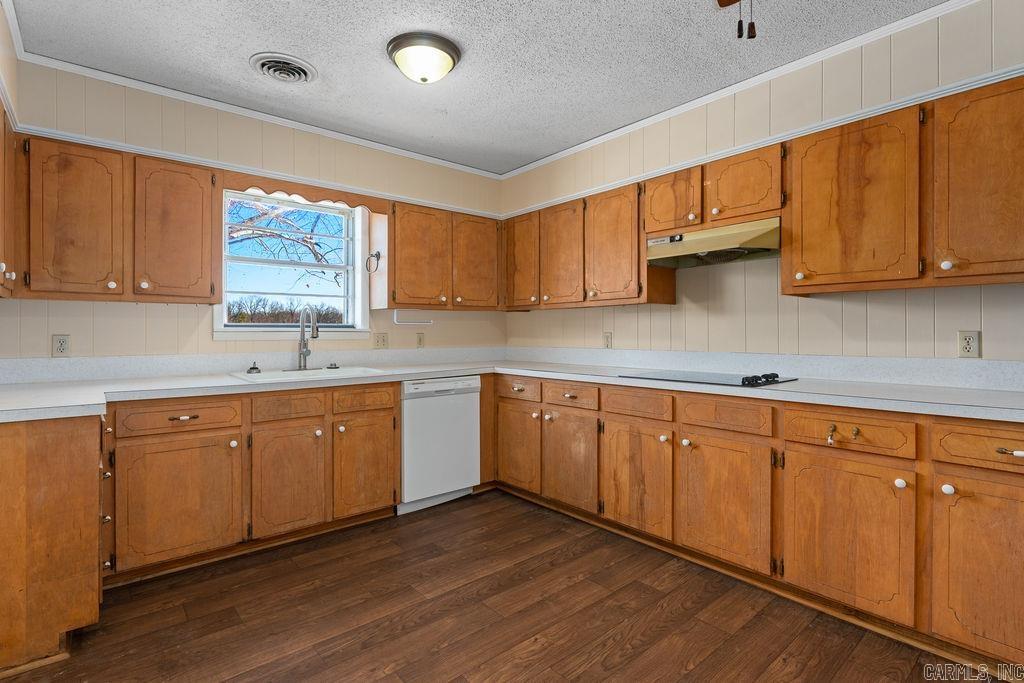 1053 W Gum Log Road  Russellville, AR