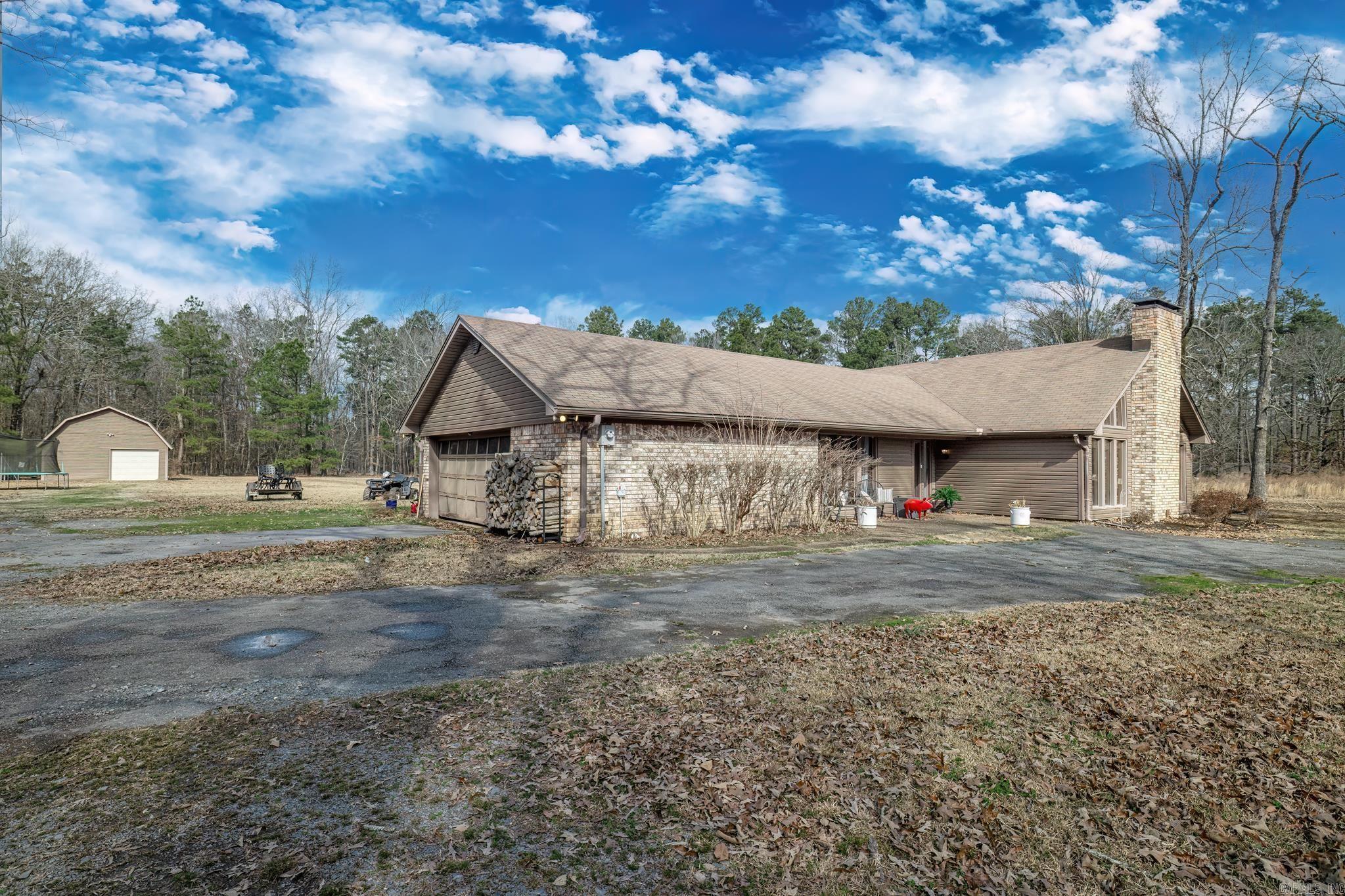3701  Privatewood  Pine Bluff, AR