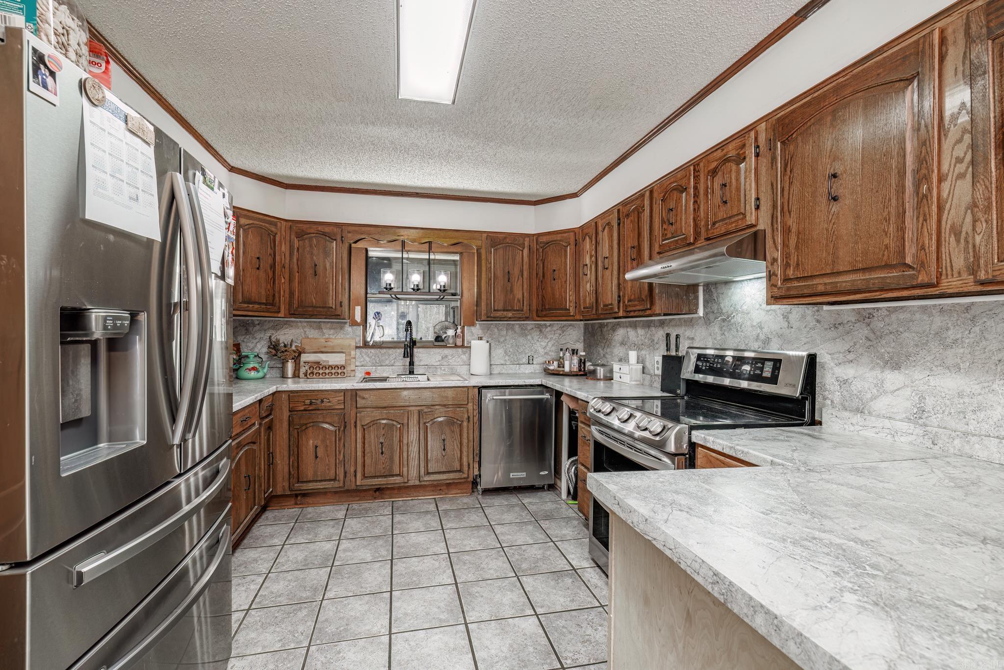3701  Privatewood  Pine Bluff, AR