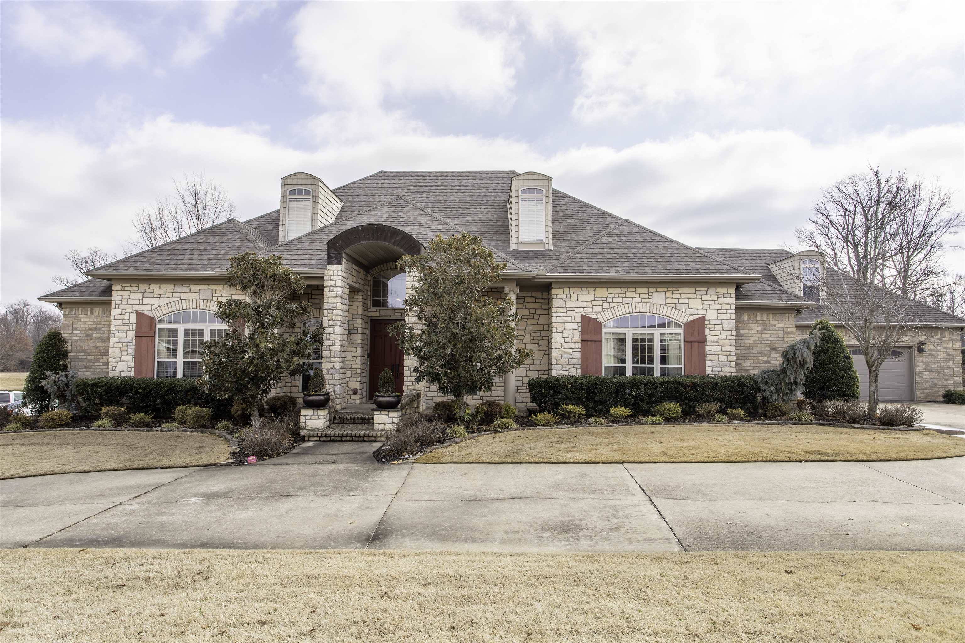 2914  Ridgepointe  Jonesboro, AR