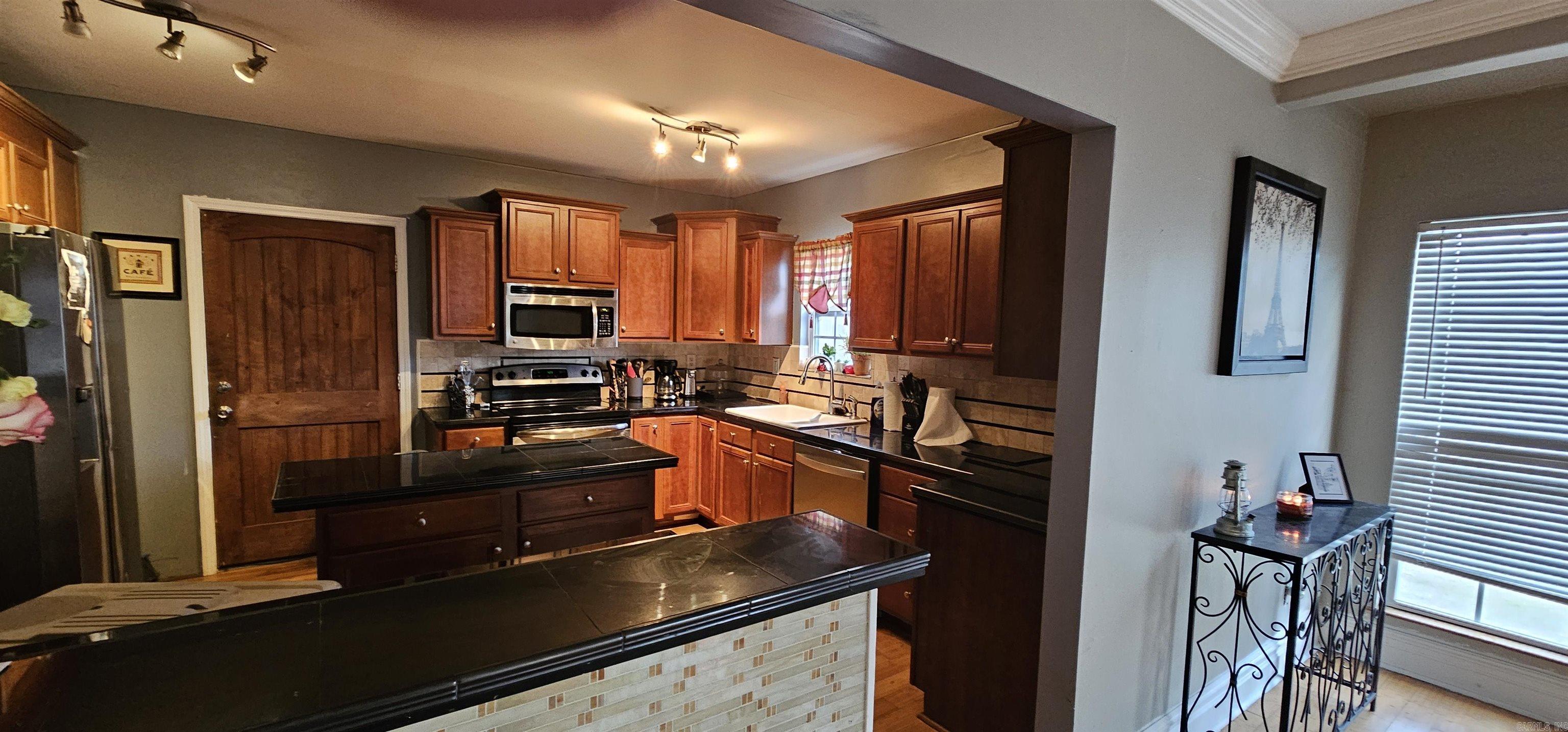 109  Gabor Ln  Hot Springs, AR