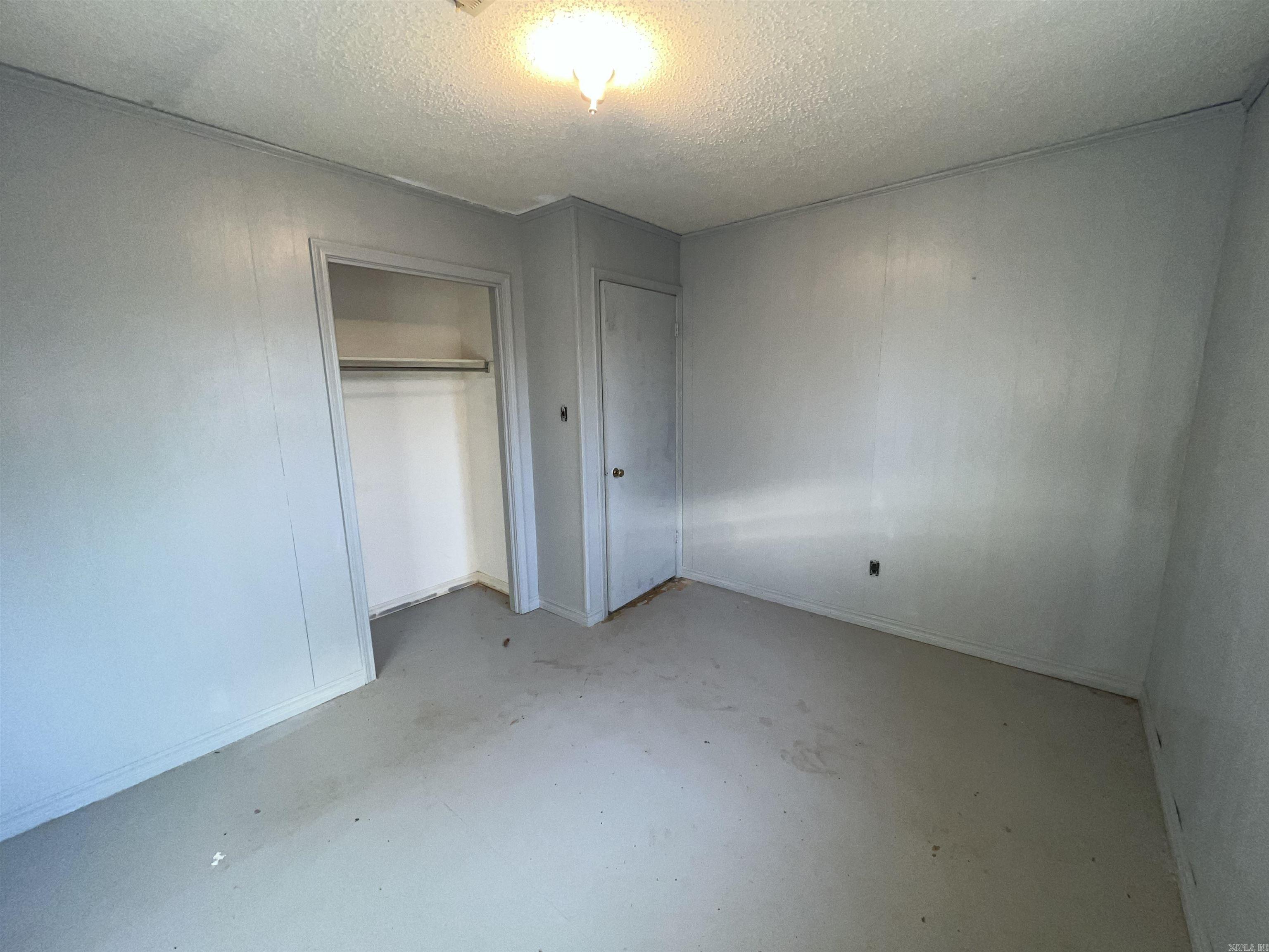 213  Riverview  Fairfield Bay, AR