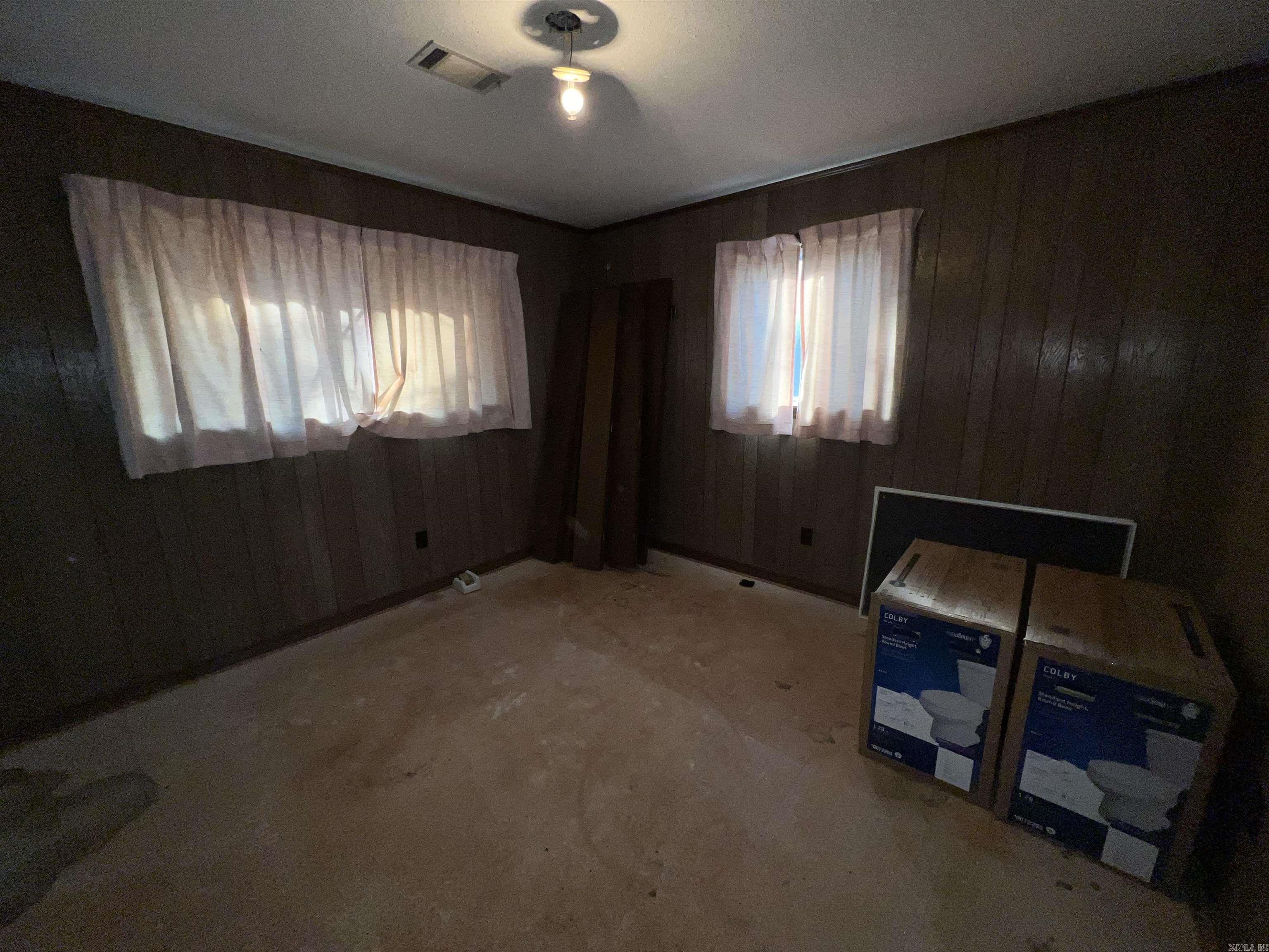 213  Riverview  Fairfield Bay, AR