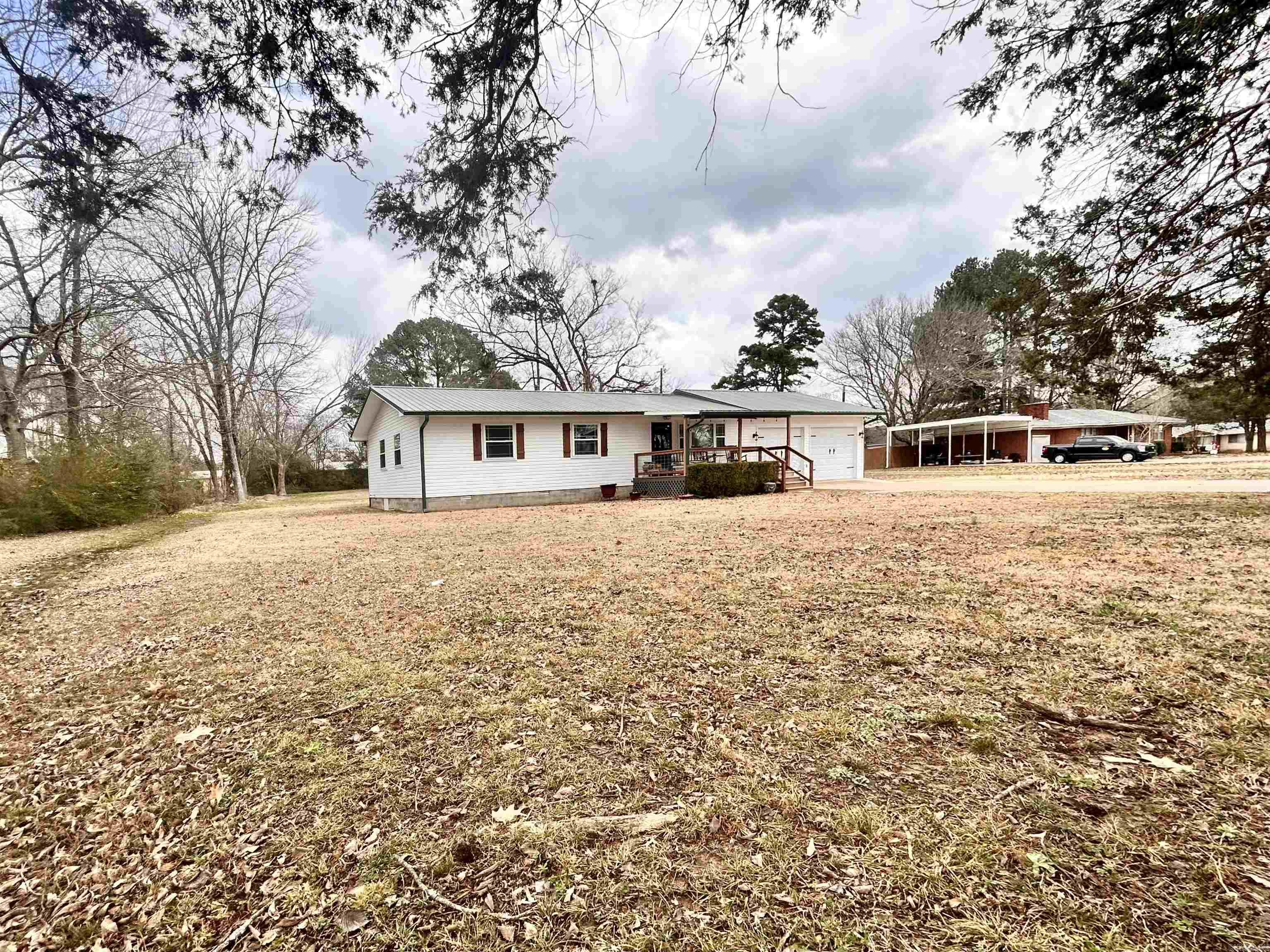 1511 N Broadway St  Heber Springs, AR