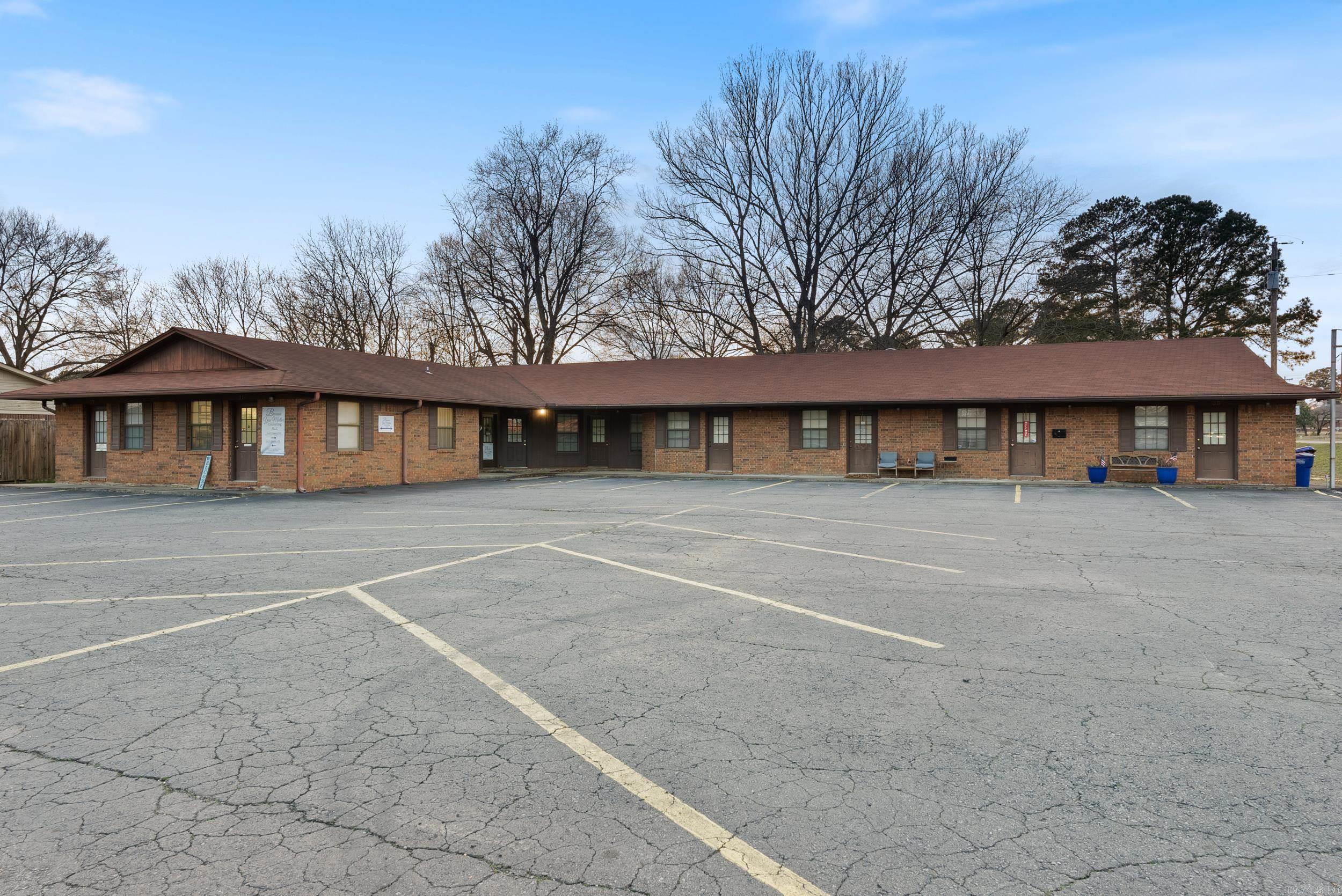 27  MacArthur  Conway, AR