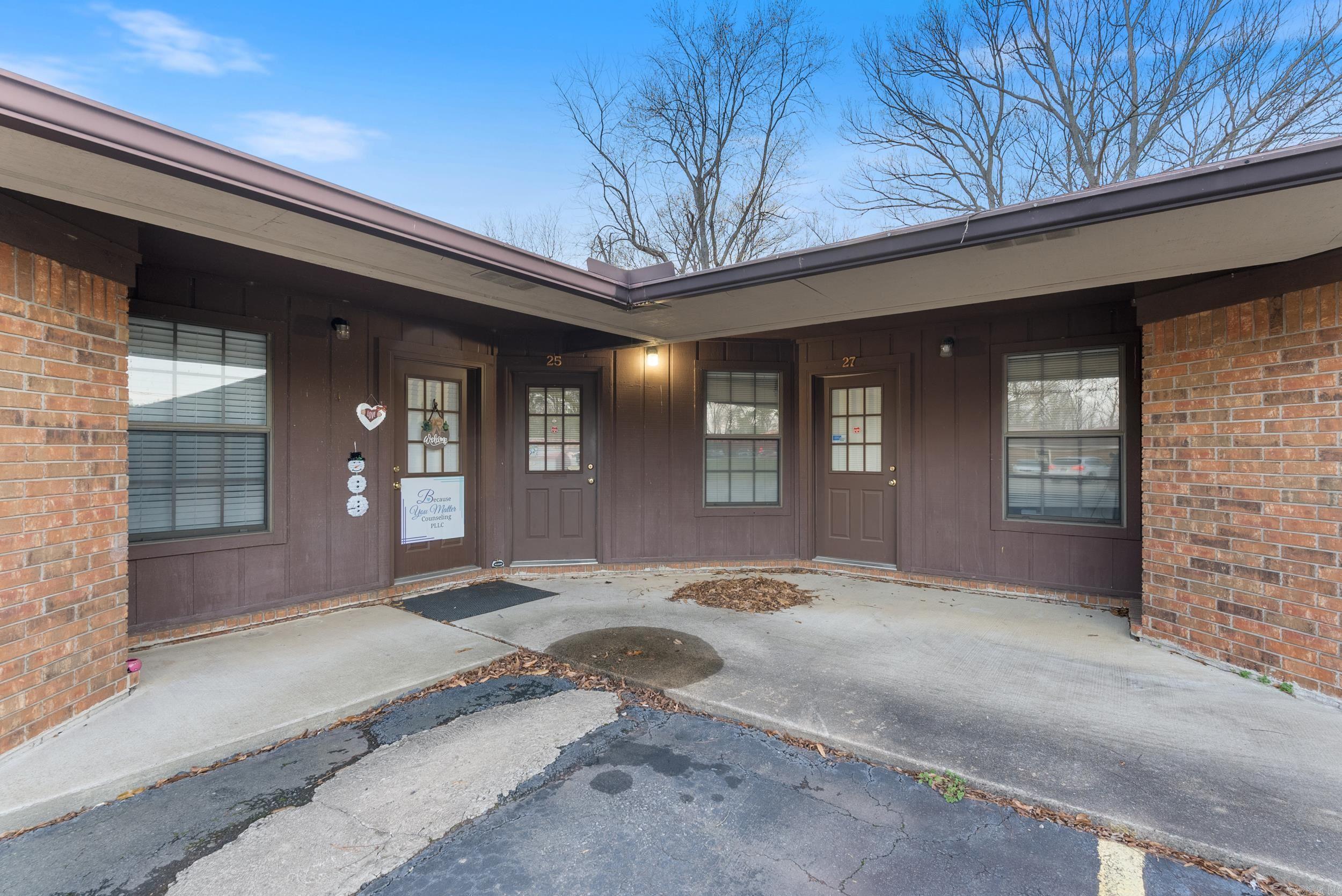 27  MacArthur  Conway, AR