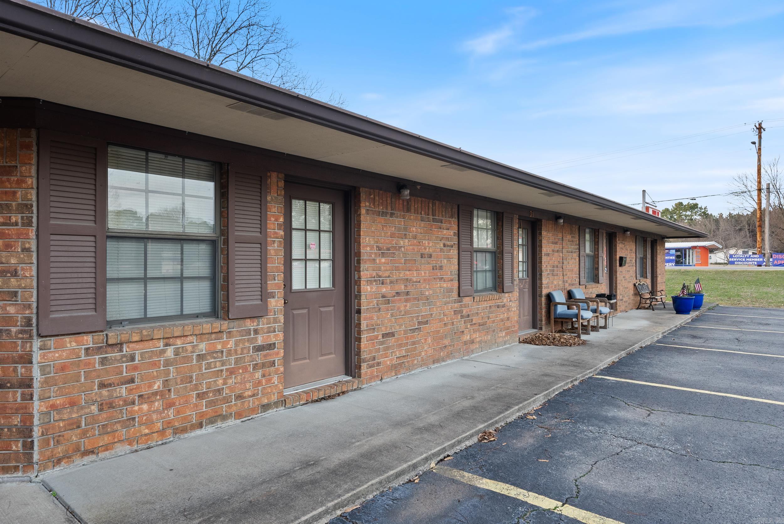 27  MacArthur  Conway, AR