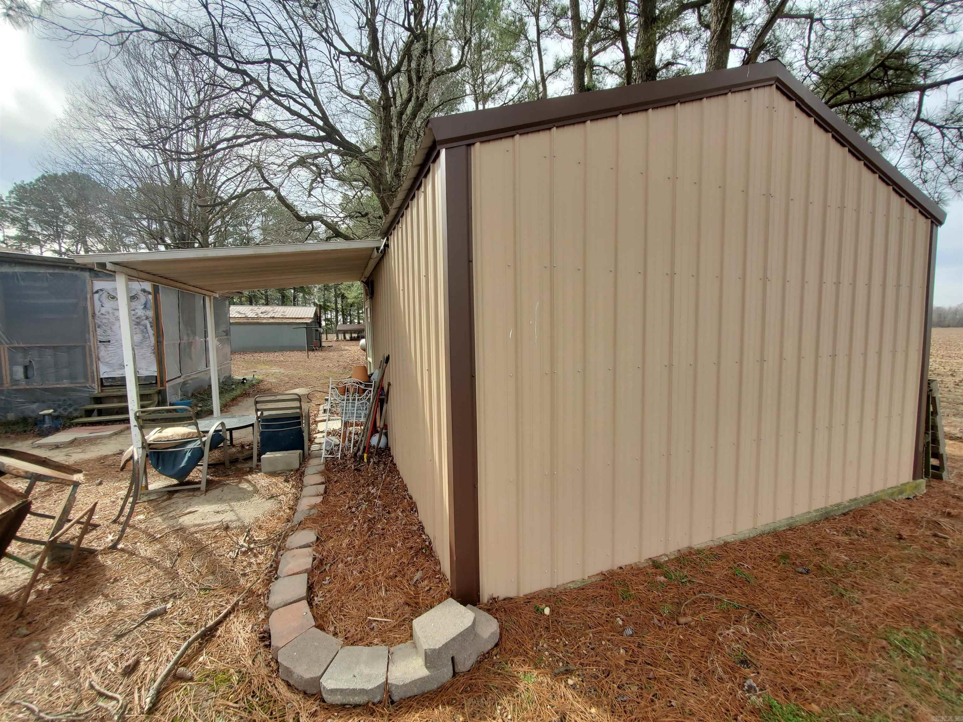 1843  CR 533  Rector, AR
