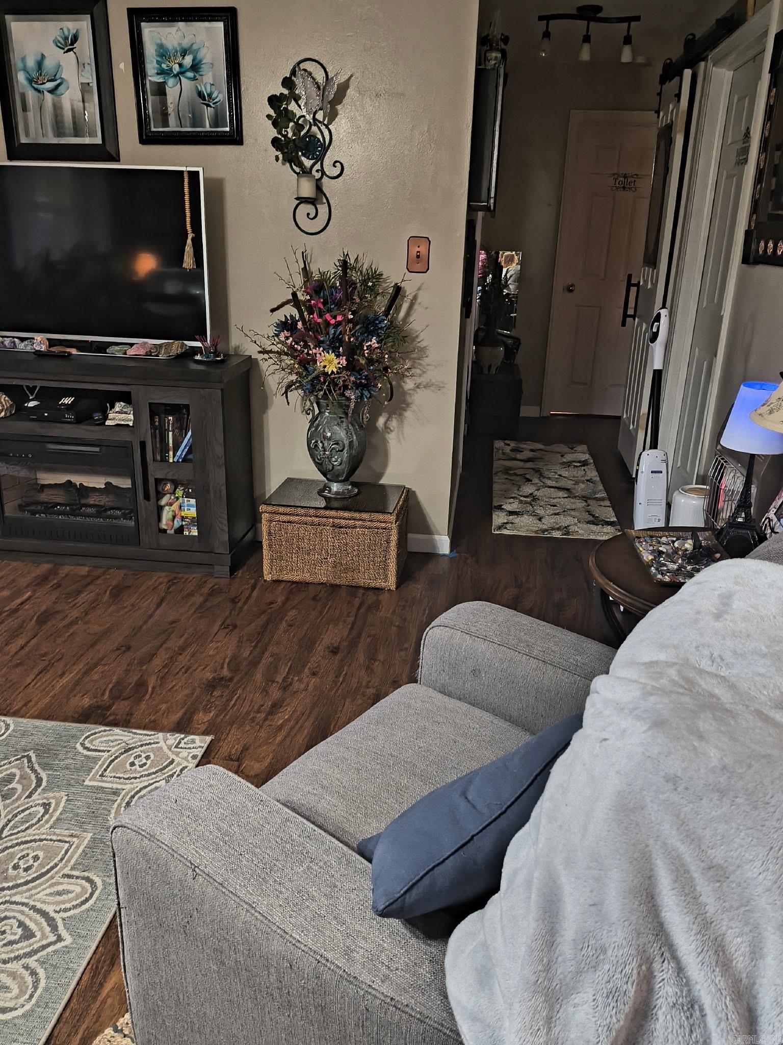 1843  CR 533  Rector, AR