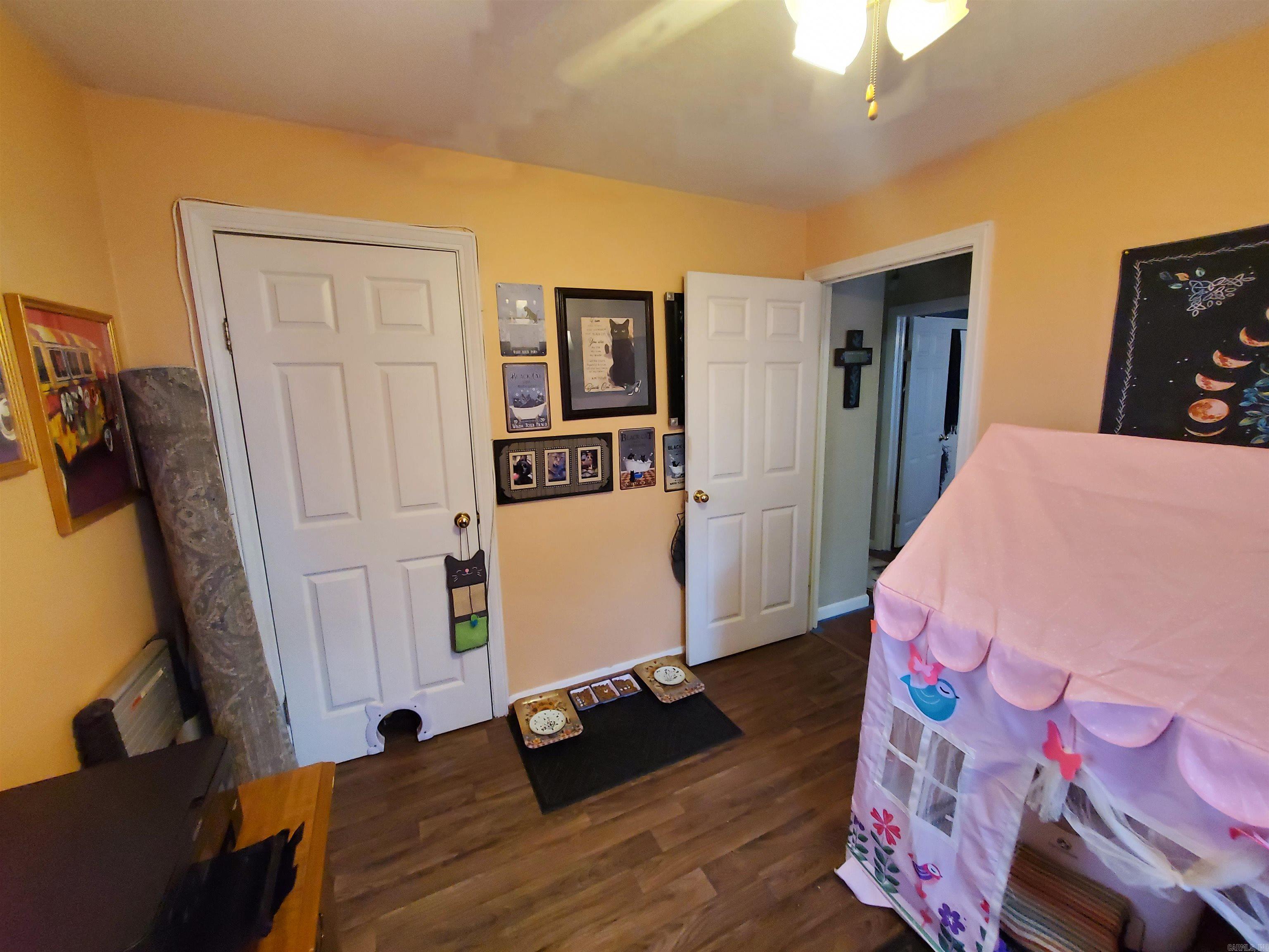 1843  CR 533  Rector, AR