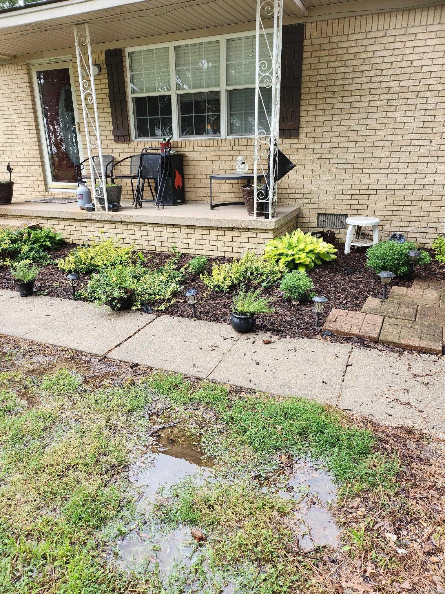 1843  CR 533  Rector, AR