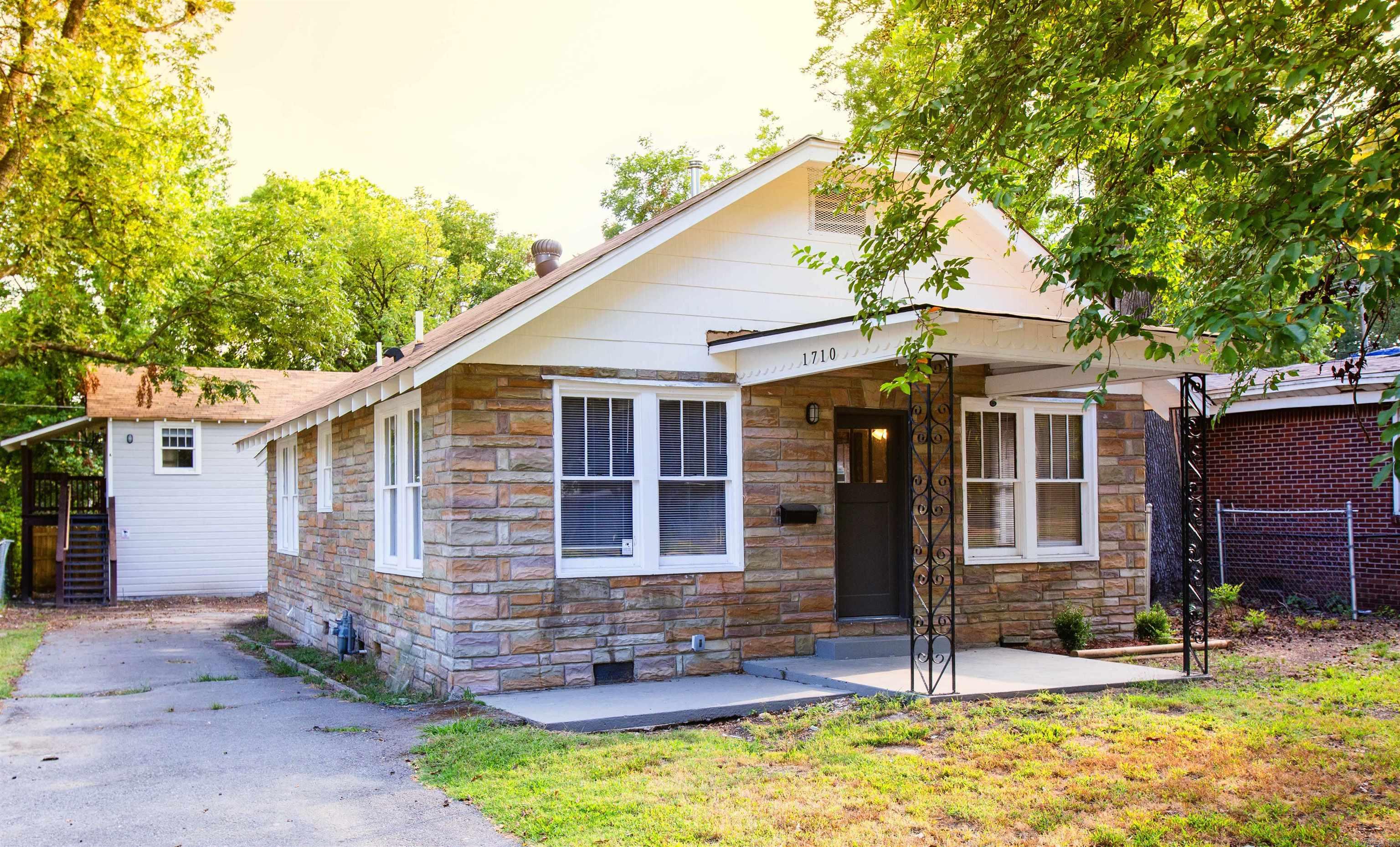 1710 W 18th  North Little Rock, AR