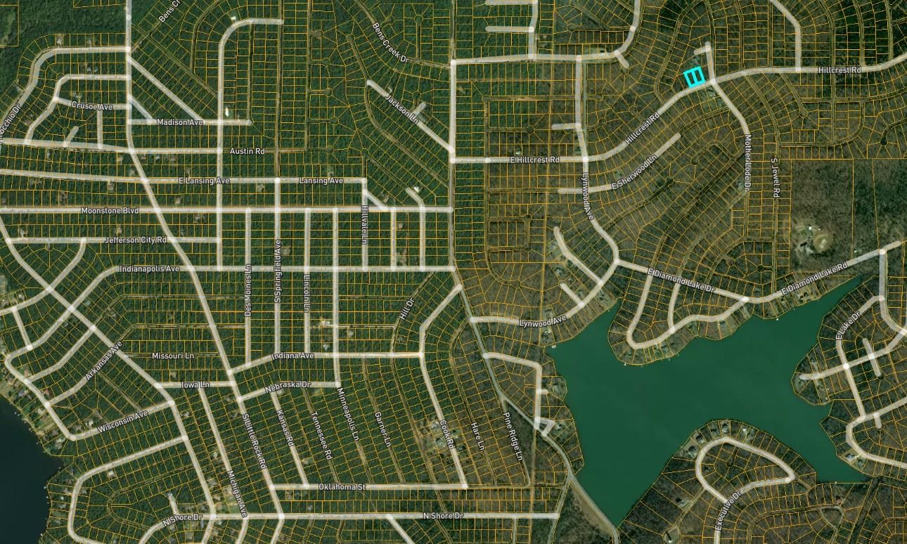 2108 & 2110  Hillcrest Dr  Horseshoe Bend, AR