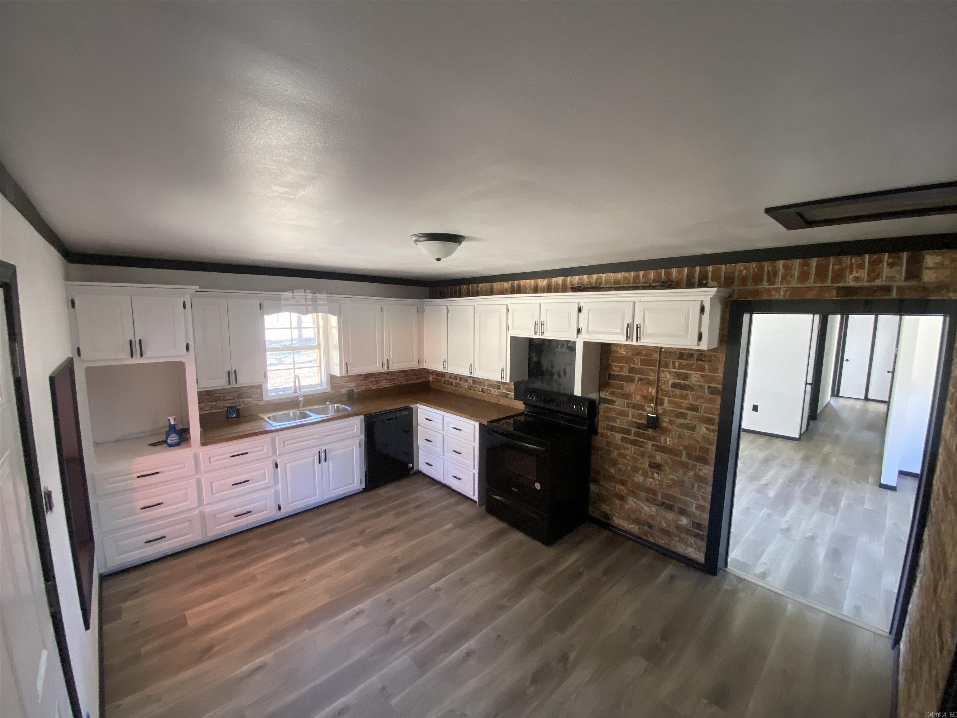 36054 E State Hwy 80  Danville, AR