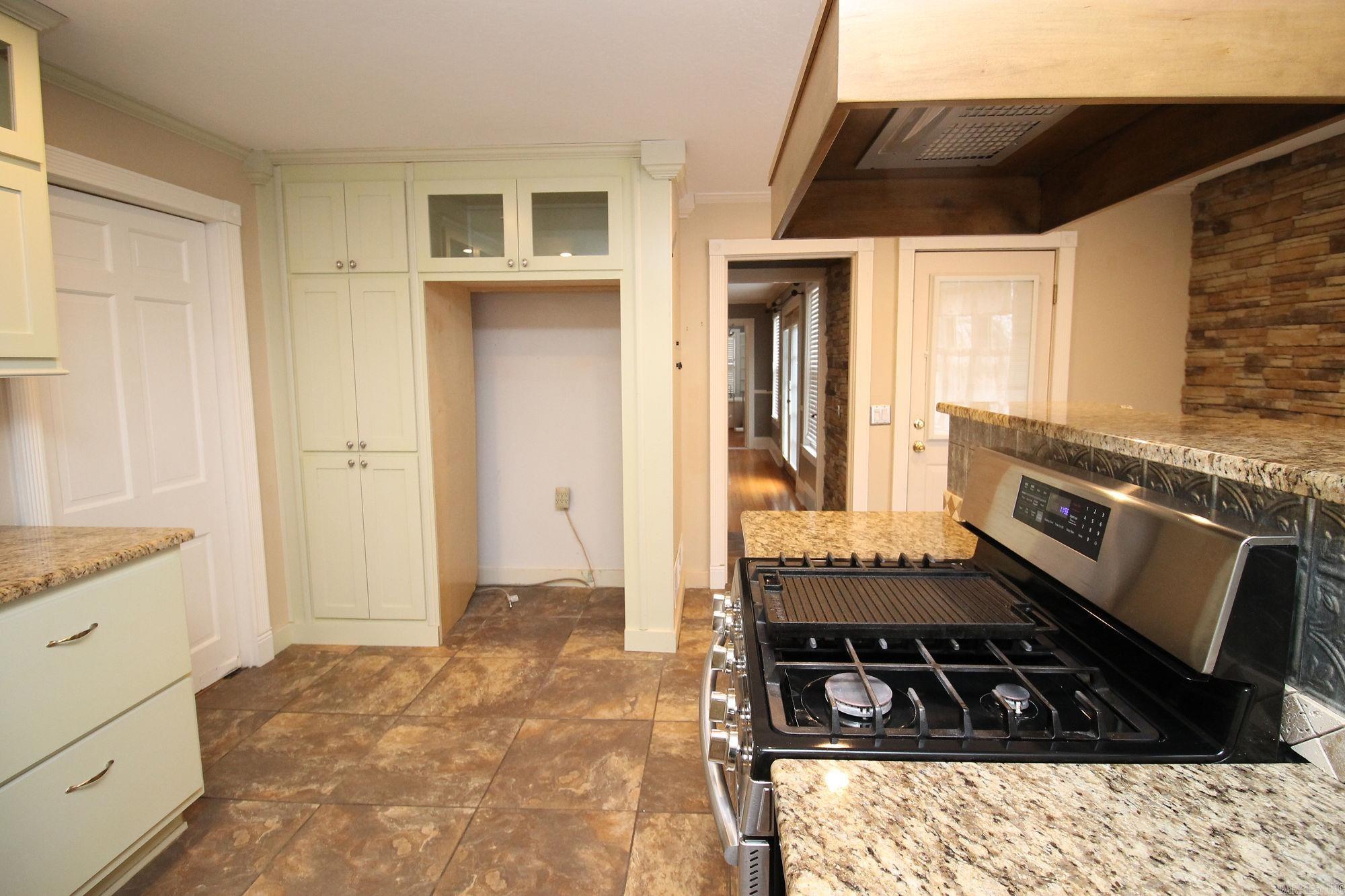 1811  Countryside Lane  Paragould, AR