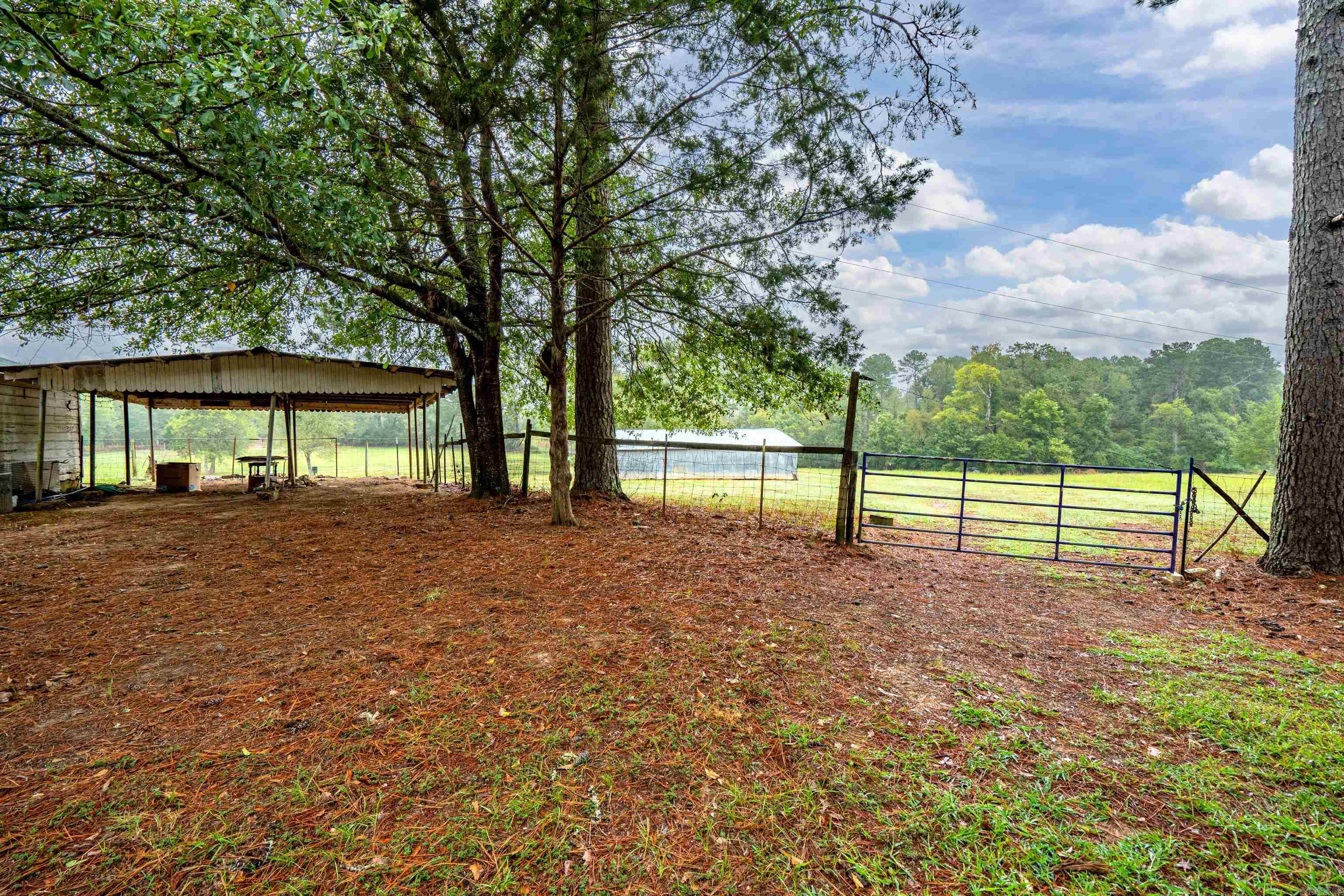 1470A  Calvin Rd  Amity, AR