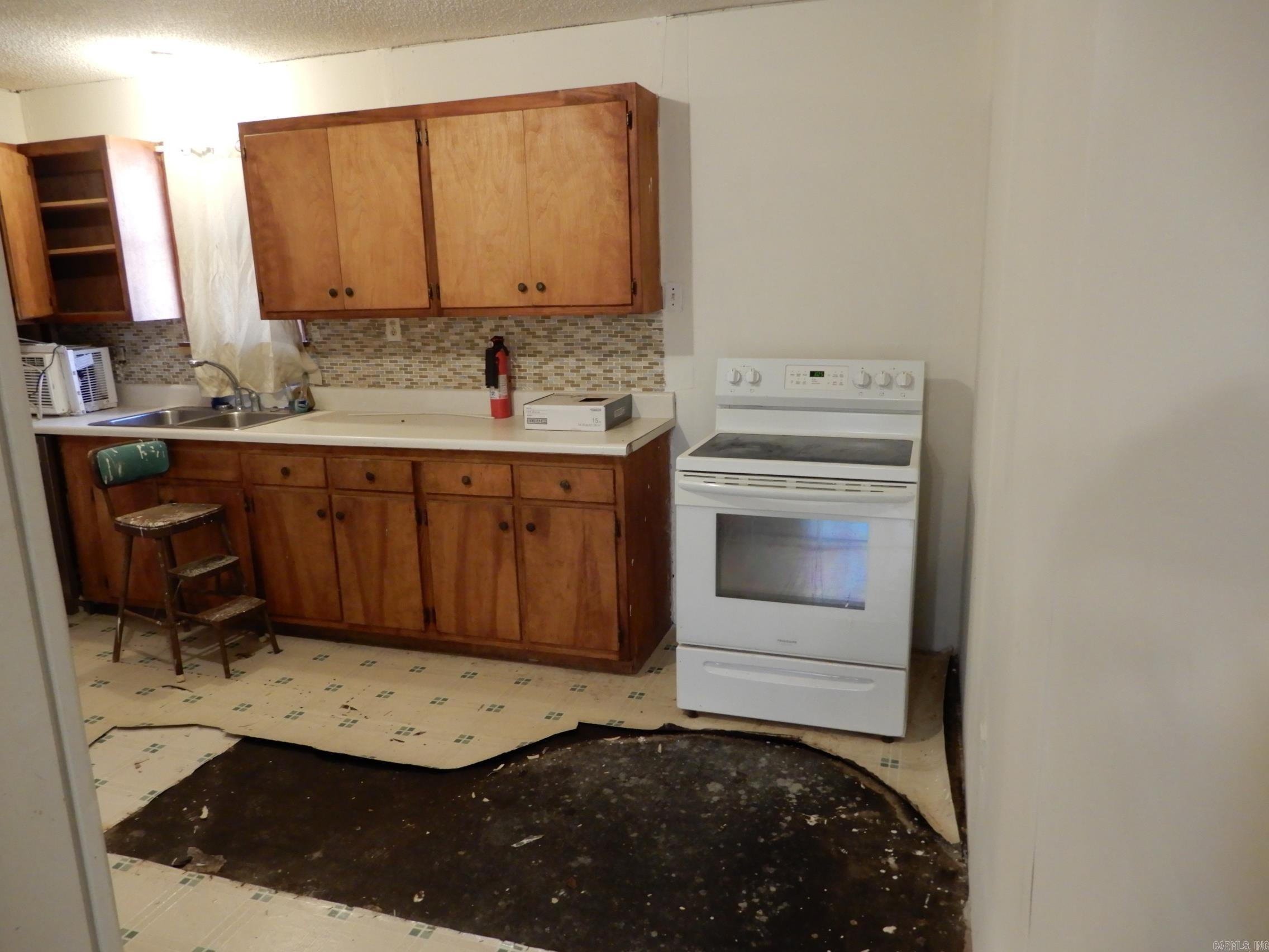 414  Lutrell  Kensett, AR