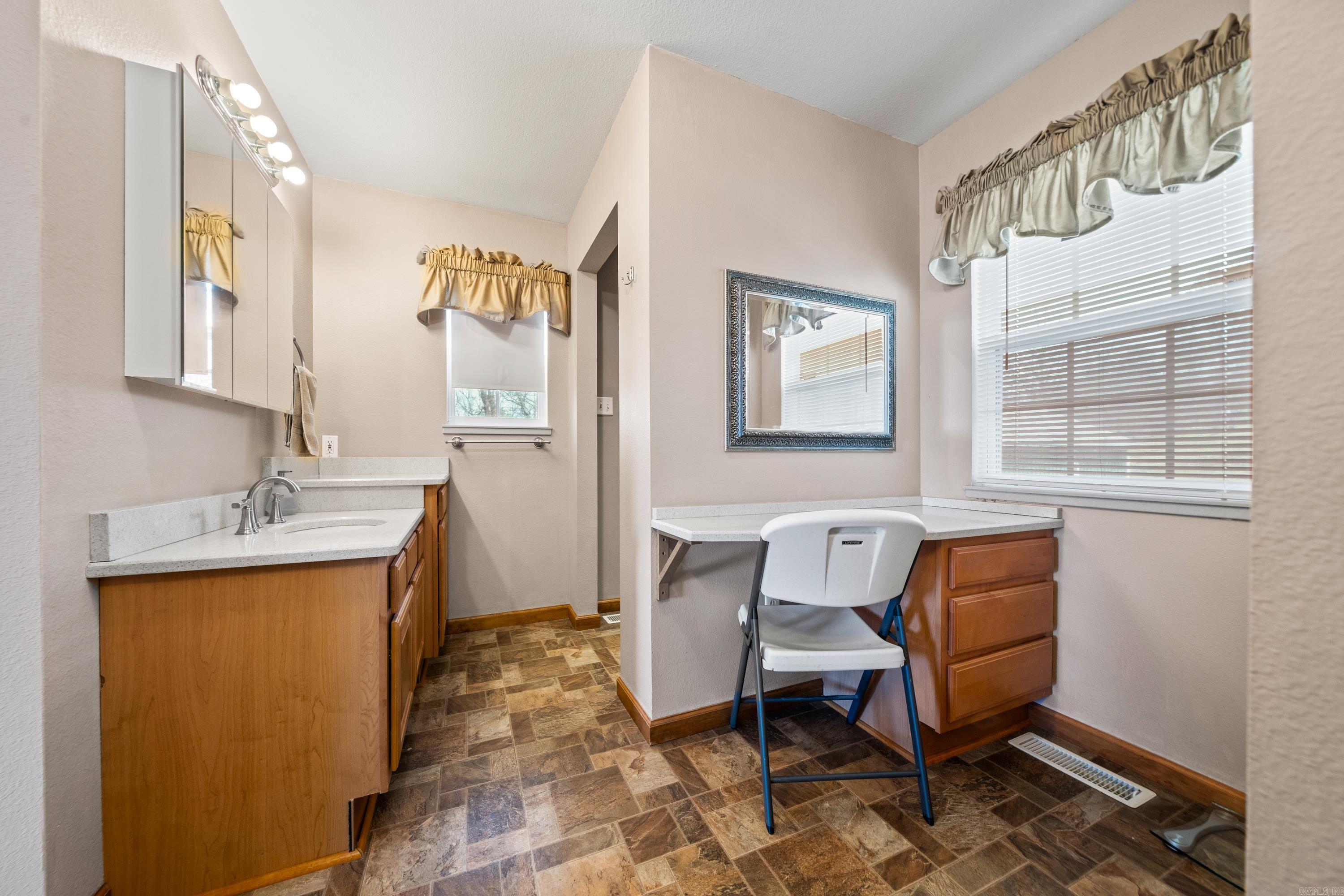 105  Pinnacle  Hot Springs, AR