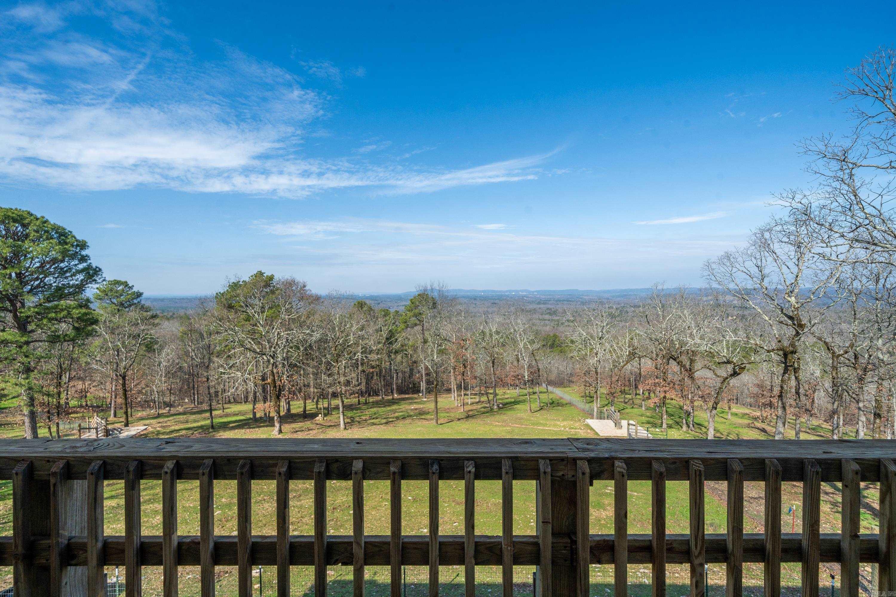105  Pinnacle  Hot Springs, AR