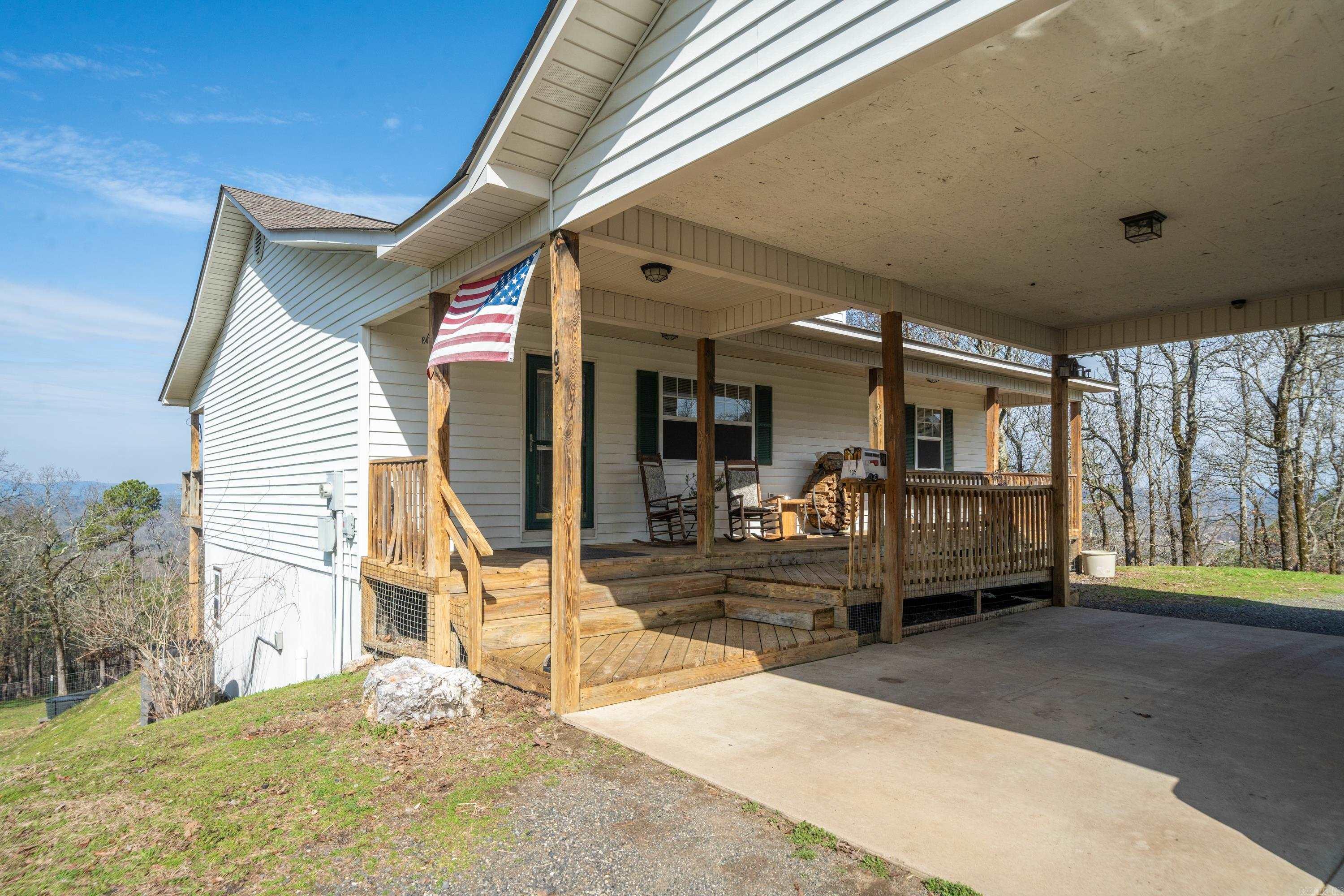 105  Pinnacle  Hot Springs, AR