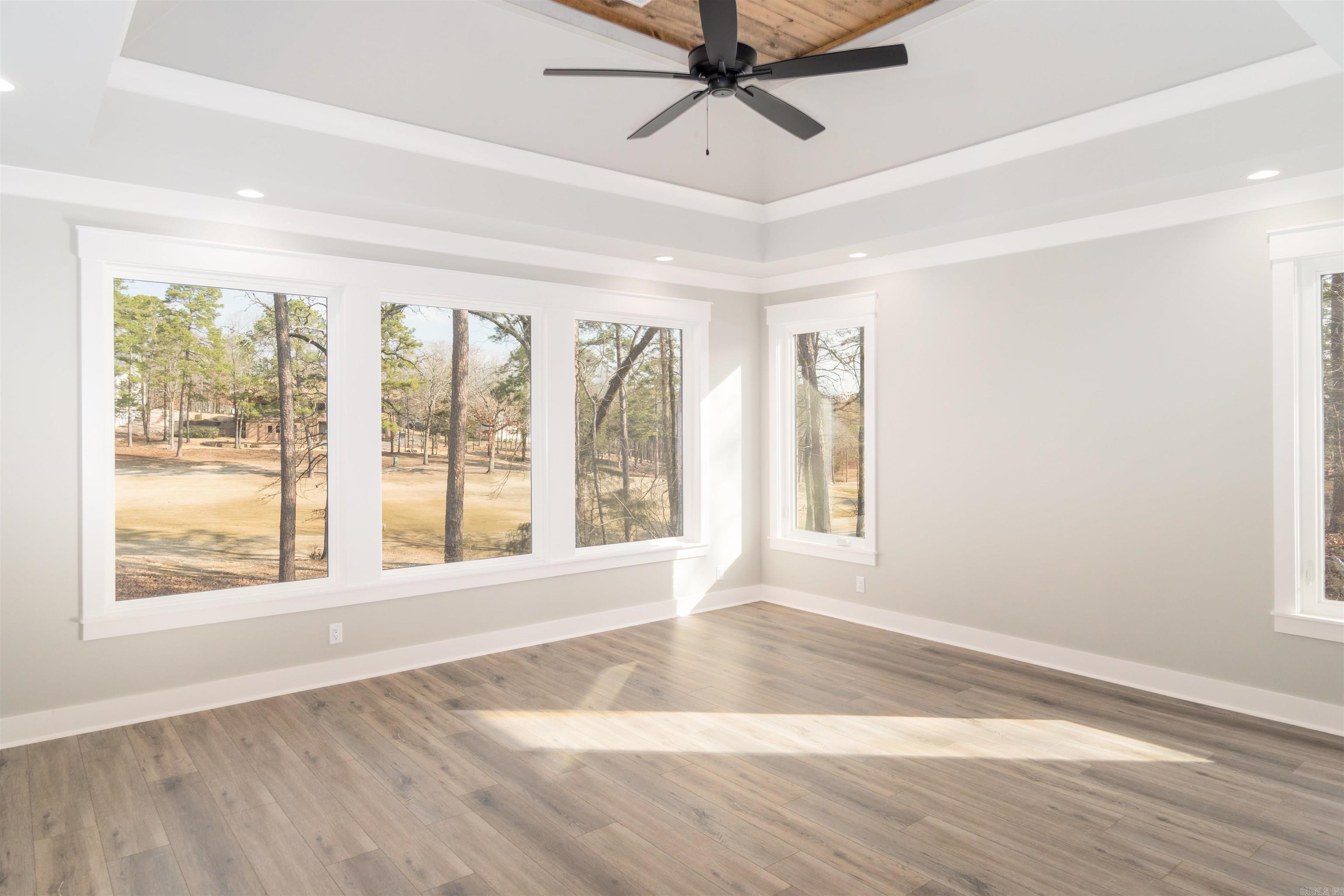 5 Brilliante Circle Hot Springs Village, AR 71909