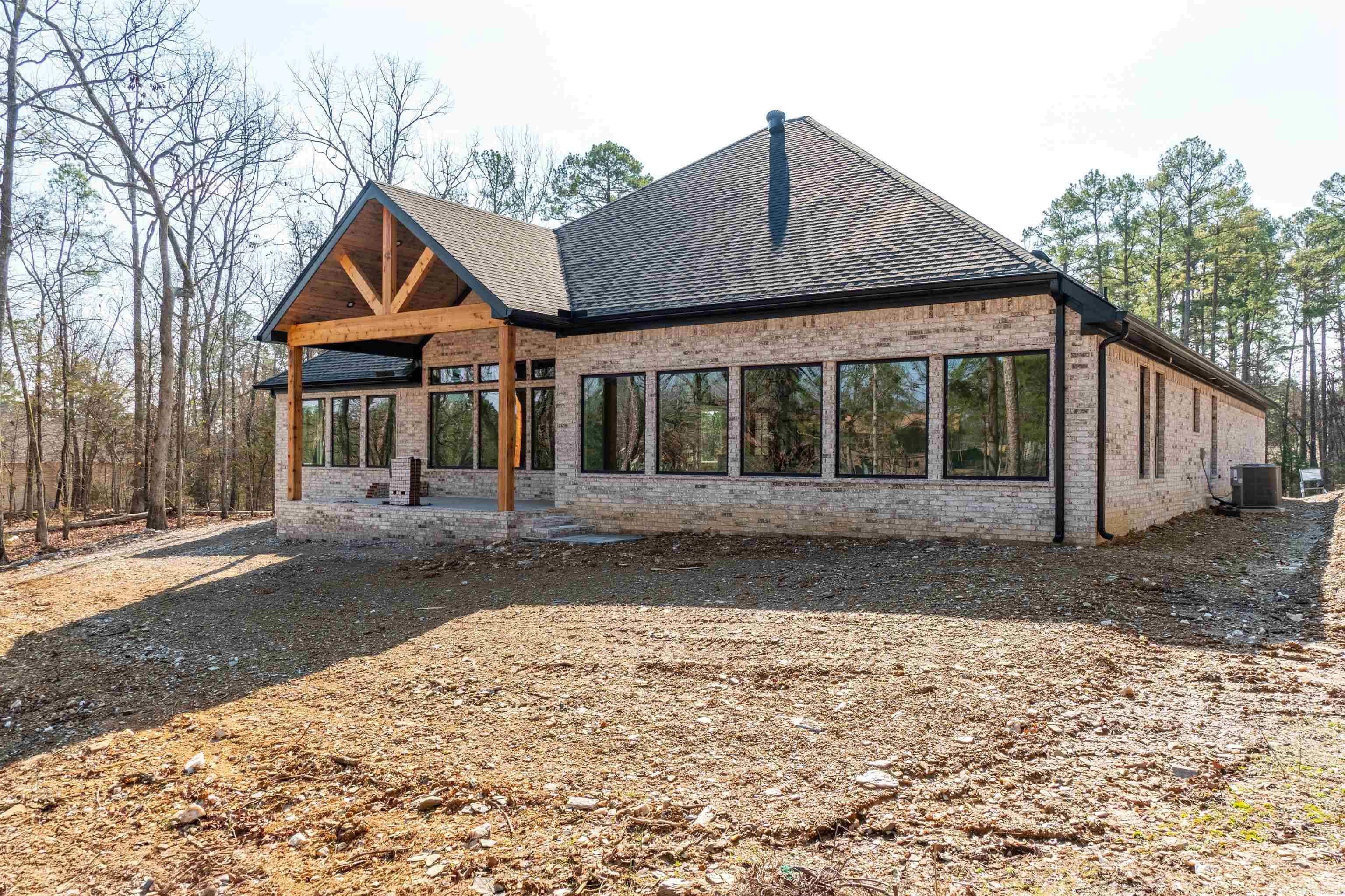 5 Brilliante Circle Hot Springs Village, AR 71909
