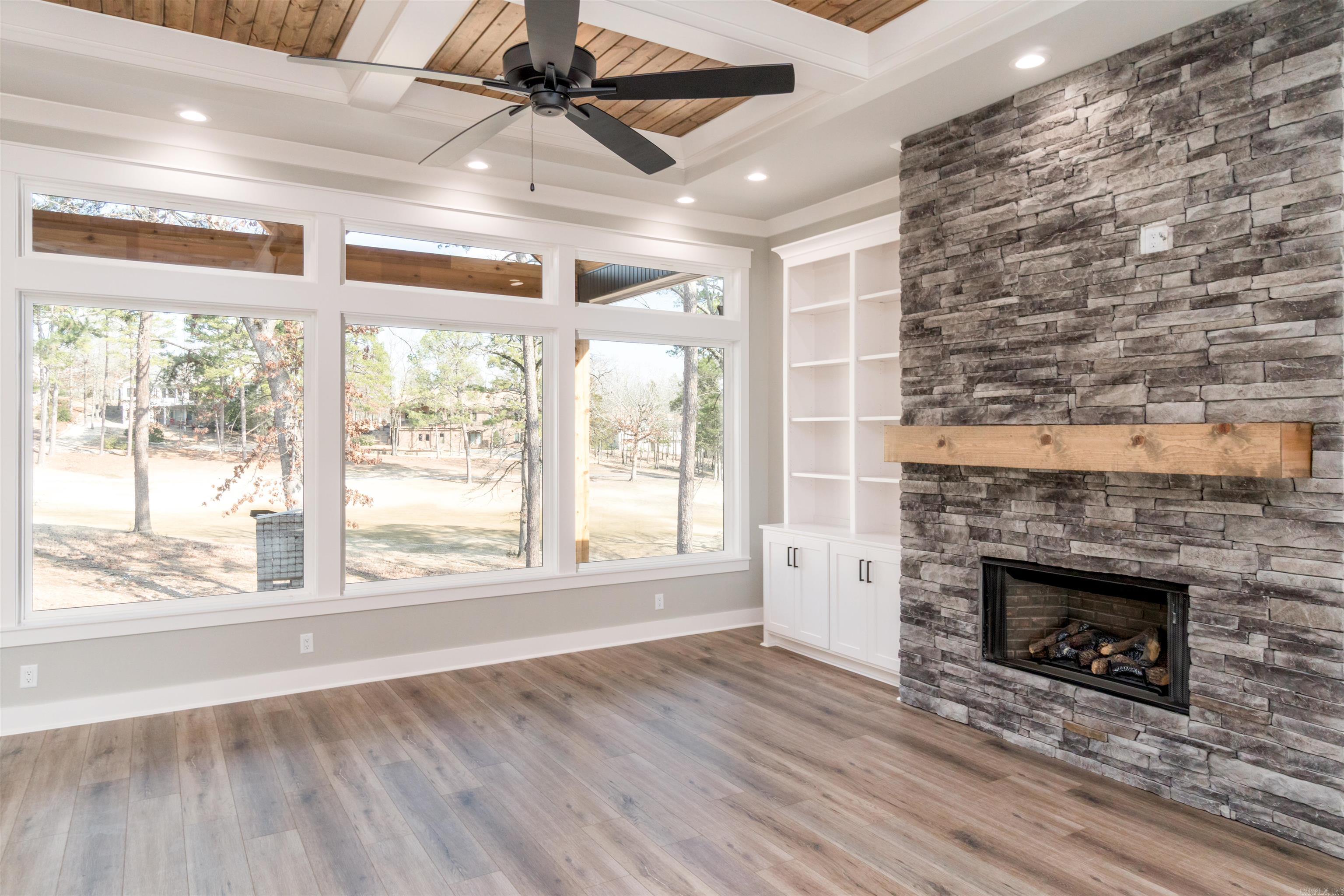 5 Brilliante Circle Hot Springs Village, AR 71909