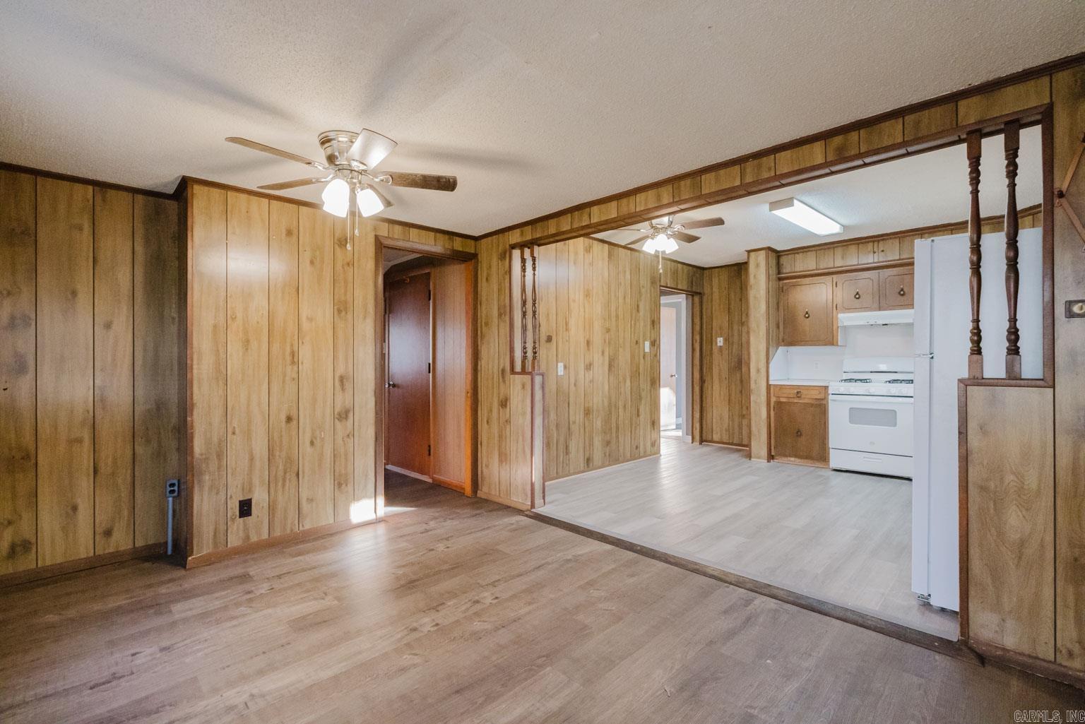 810  Burton  Benton, AR