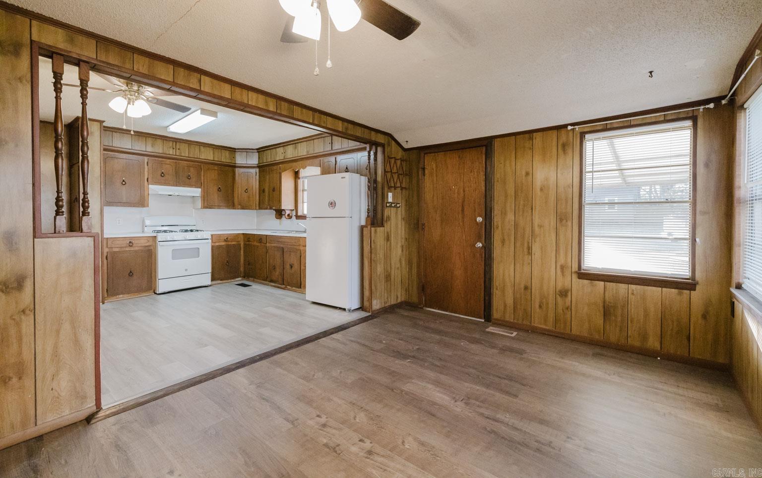 810  Burton  Benton, AR