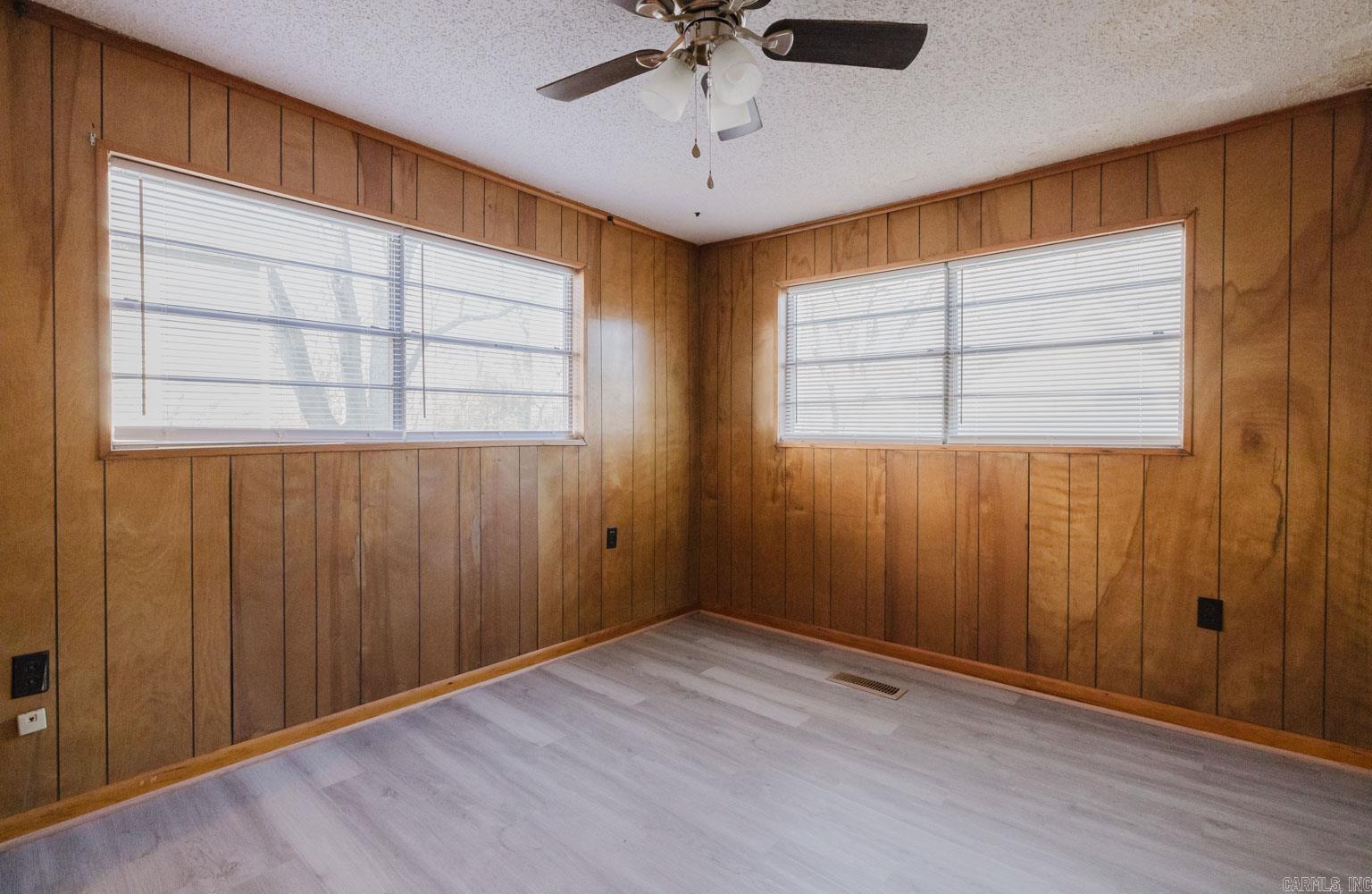 810  Burton  Benton, AR