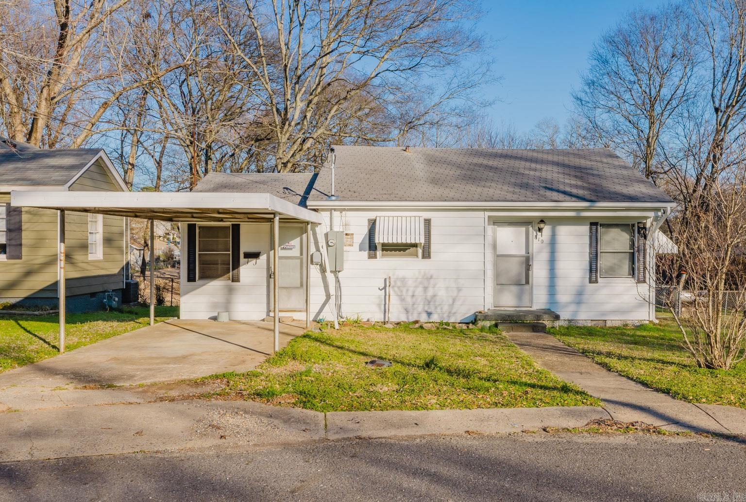 810  Burton  Benton, AR