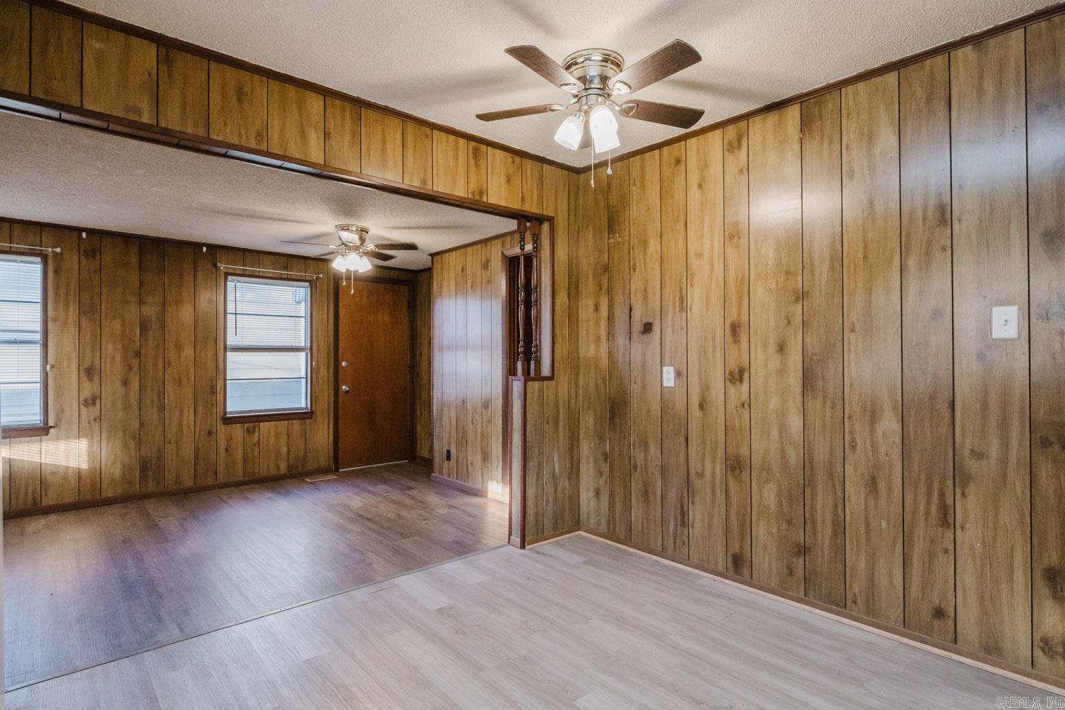 810  Burton  Benton, AR