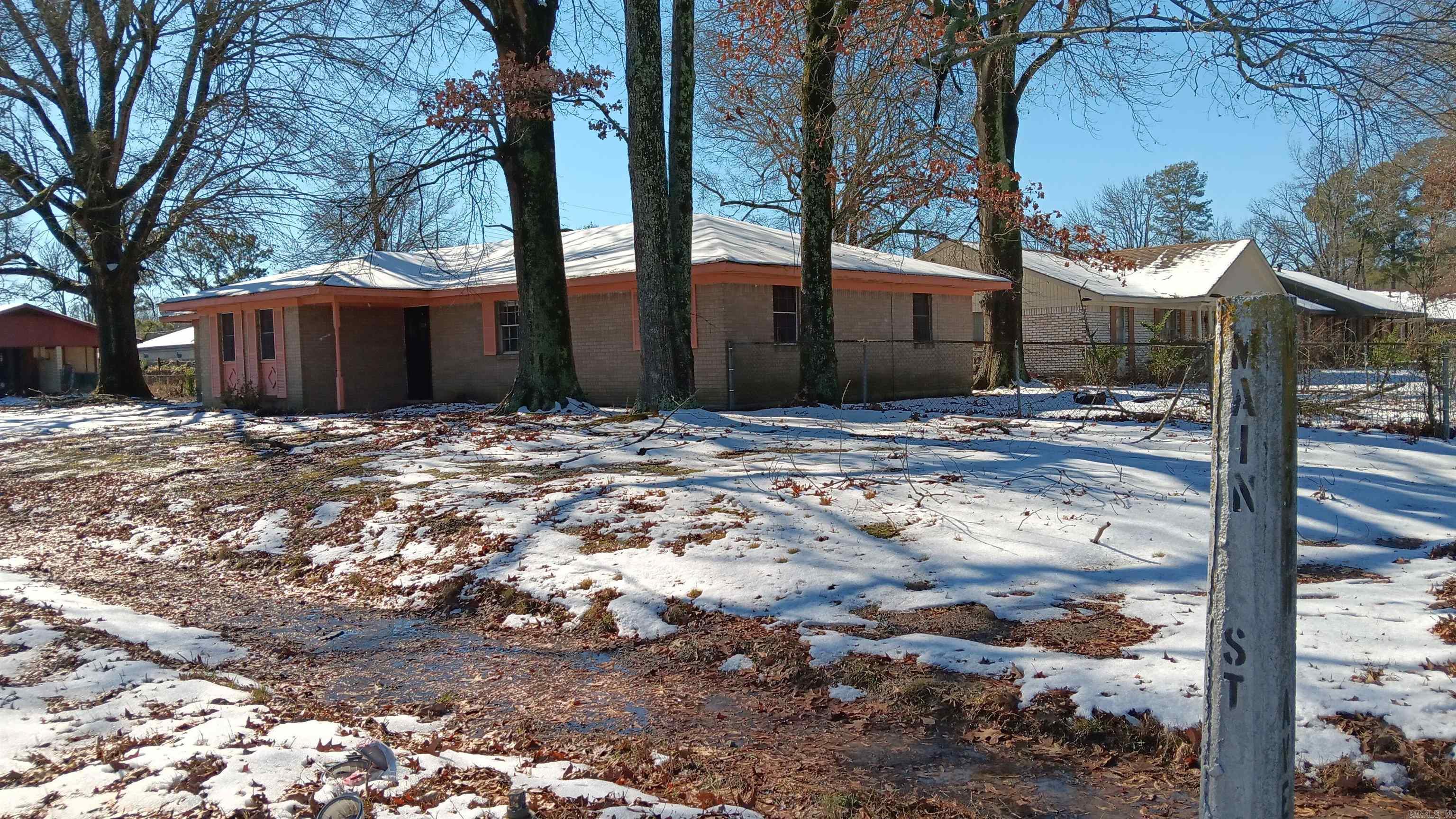 3320 S Main  Pine Bluff, AR