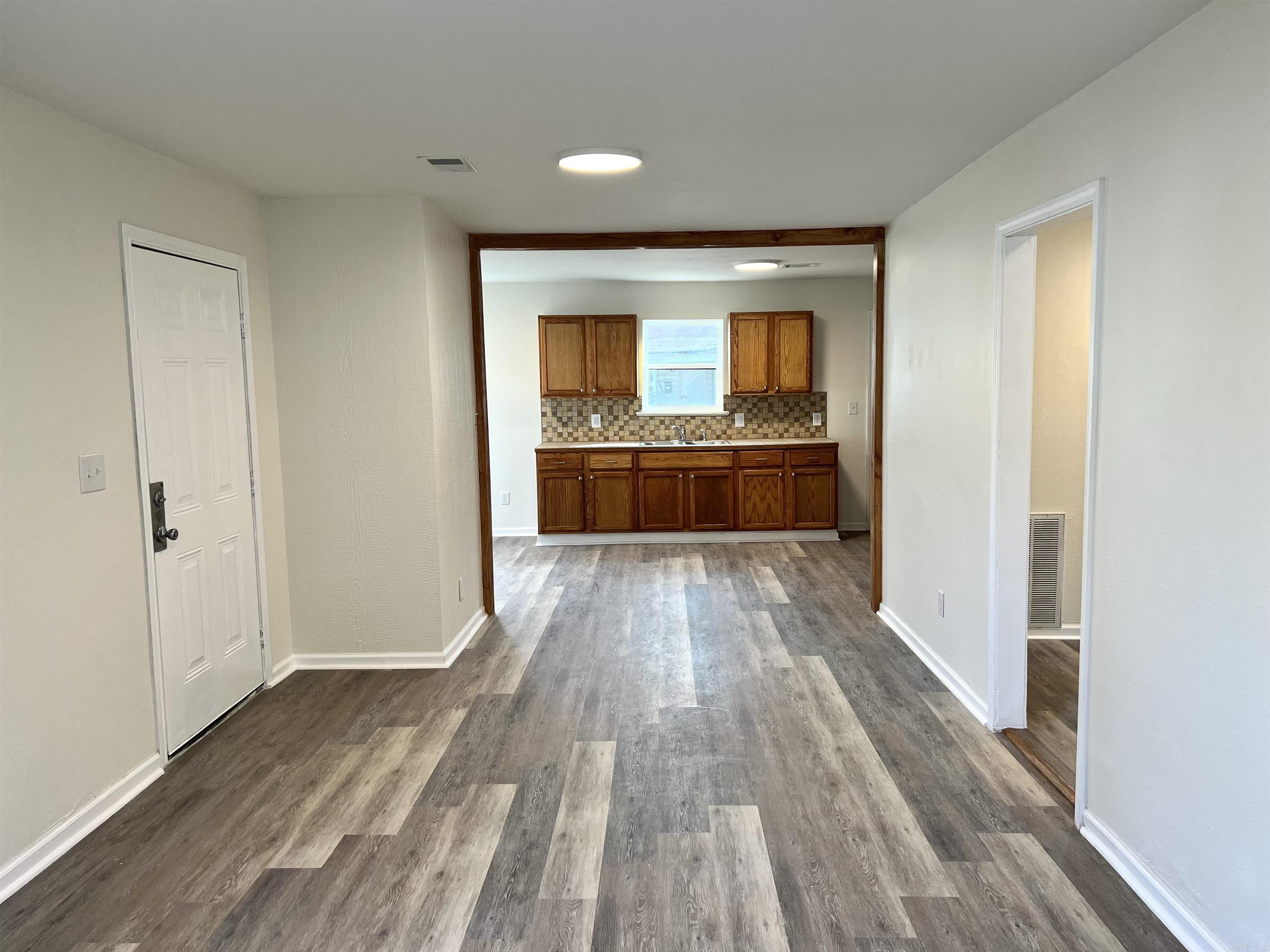 1127 E Highland  Malvern, AR