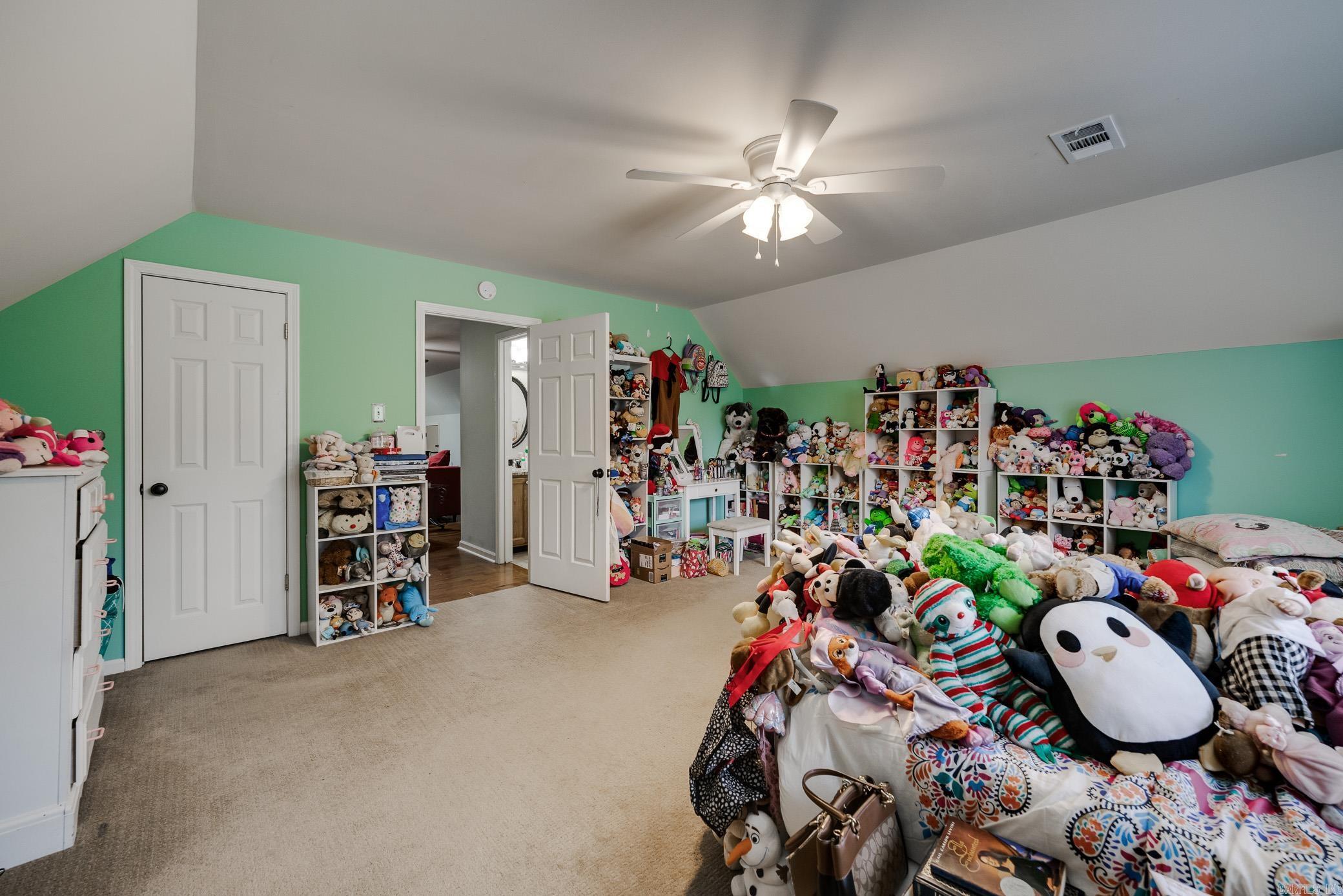 1202 Dogwood Trail
