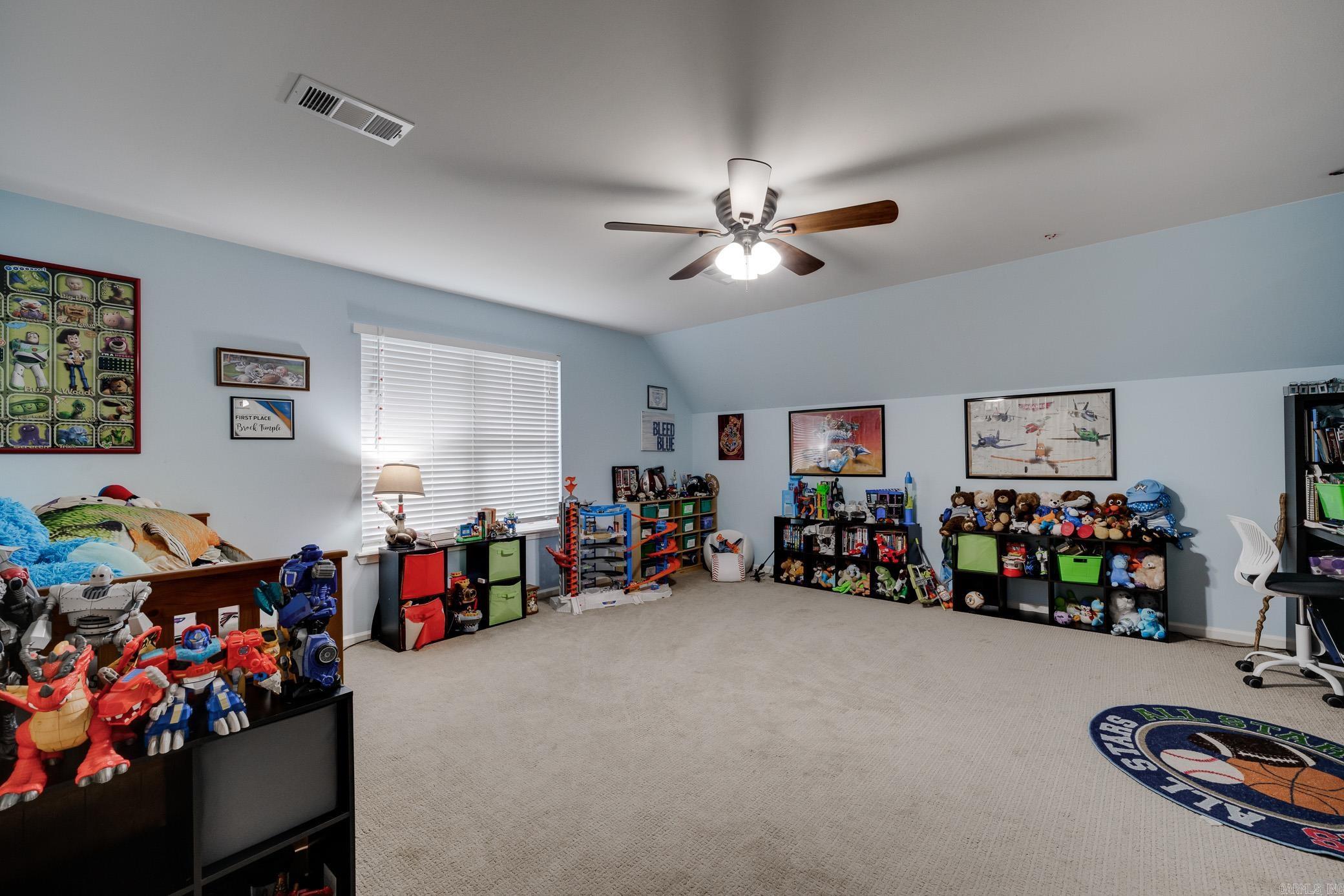 1202 Dogwood Trail