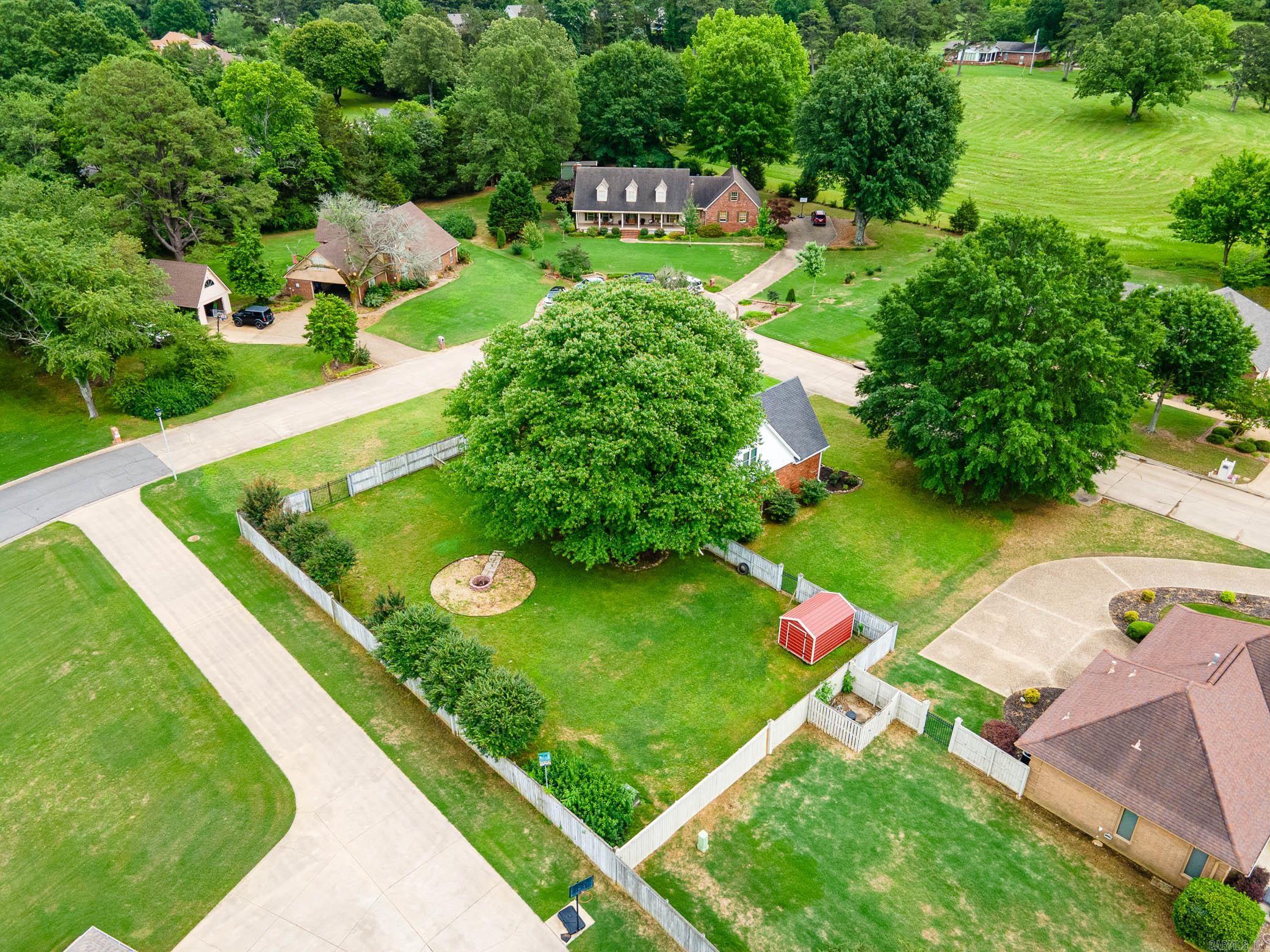 1202 Dogwood Trail