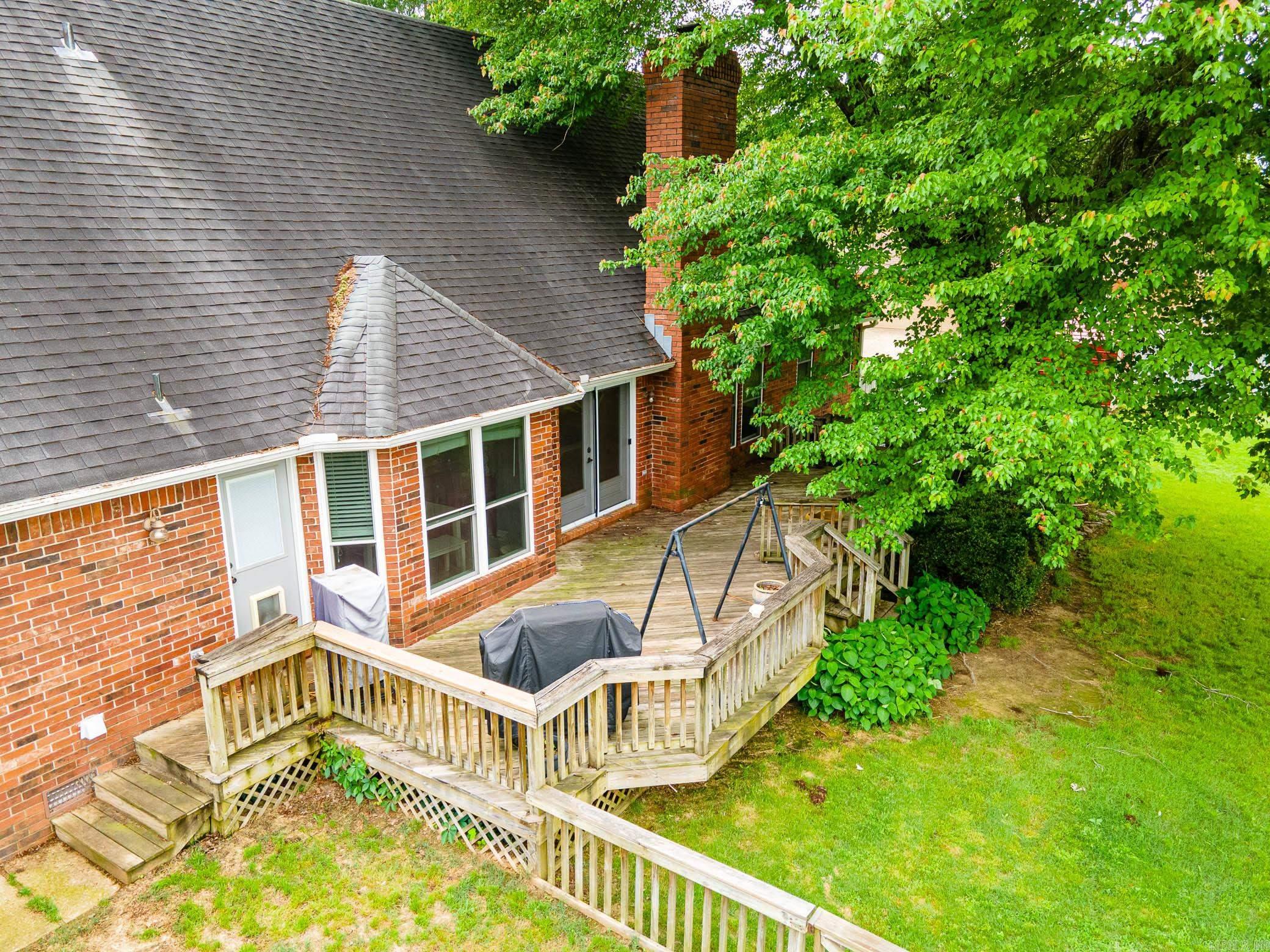 1202 Dogwood Trail