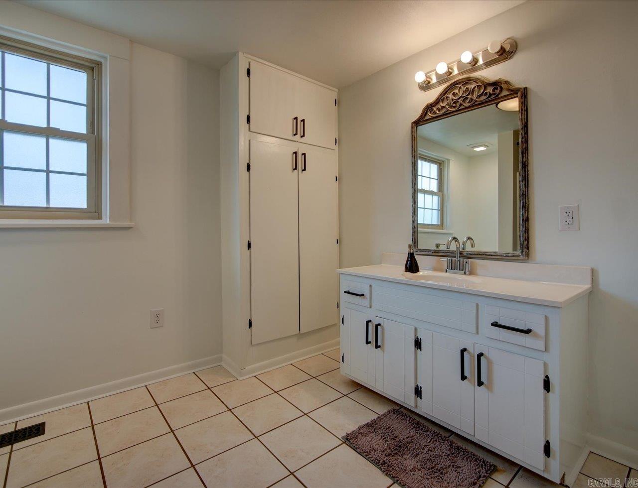 1123 Burchwood Bay Road Hot Springs, AR 71913