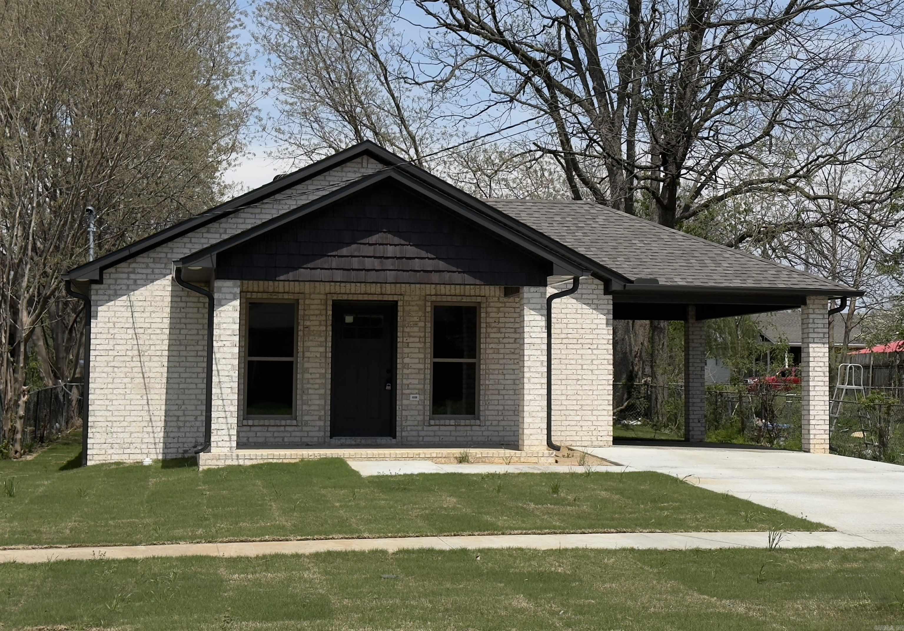 307 E Emerson  Paragould, AR